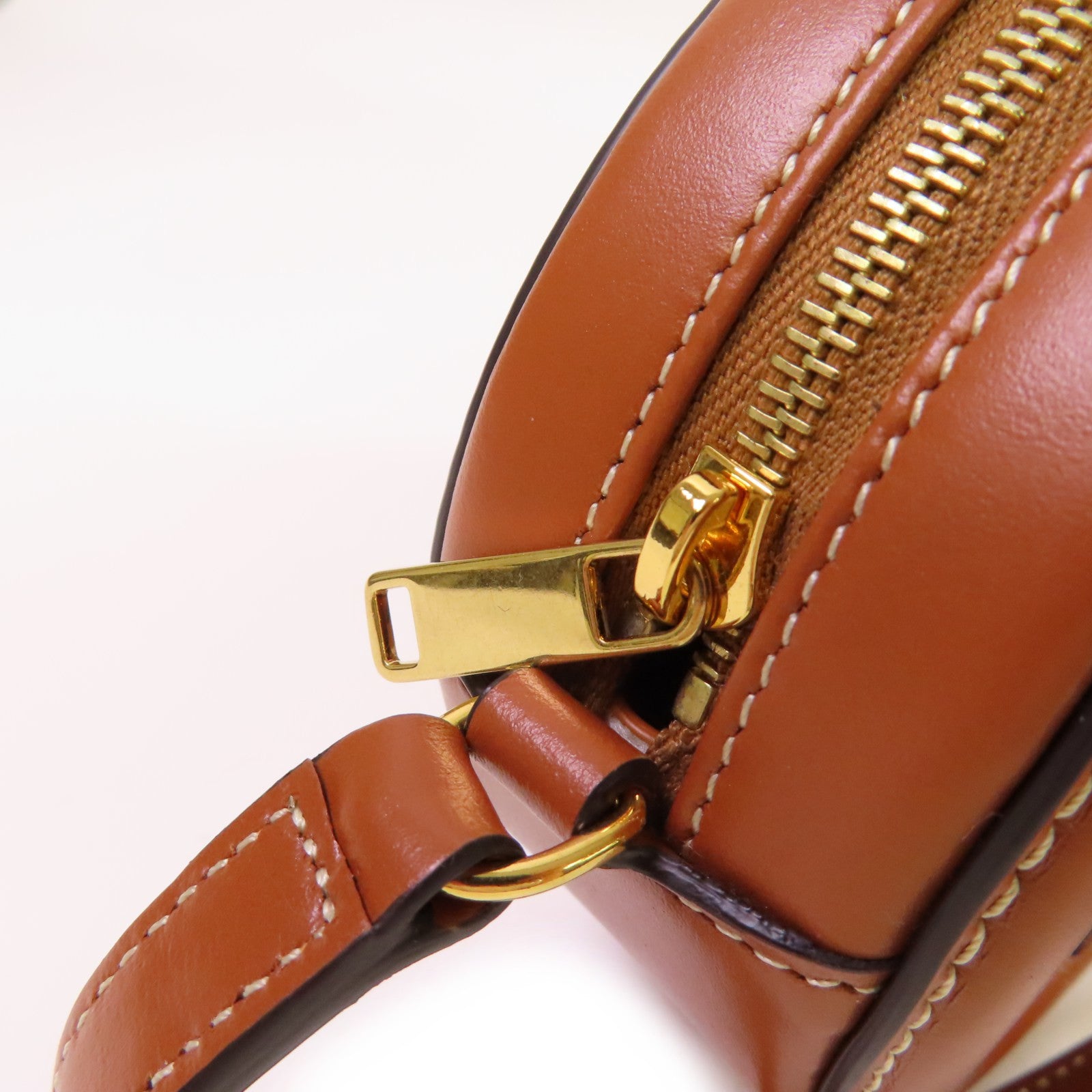CELINE 粗花呢/牛皮皮革Oval Purse Cuir Triomphe Crossbody Shoulder Bag金扣肩背袋啡色