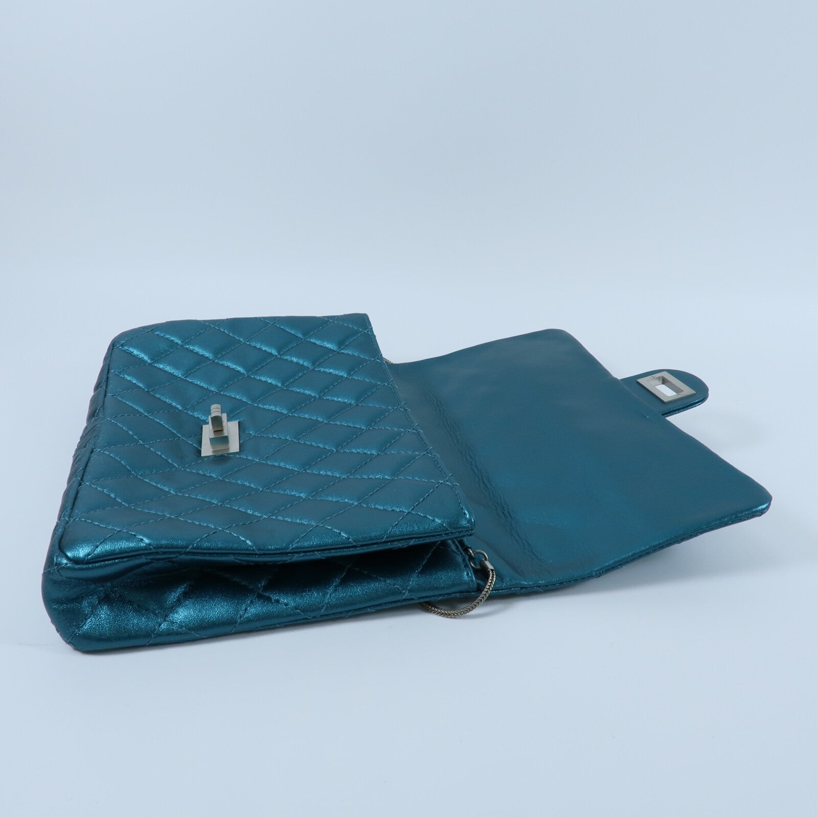 CHANEL 羊皮皮革2.55 Reissue Medium鏈帶肩背袋