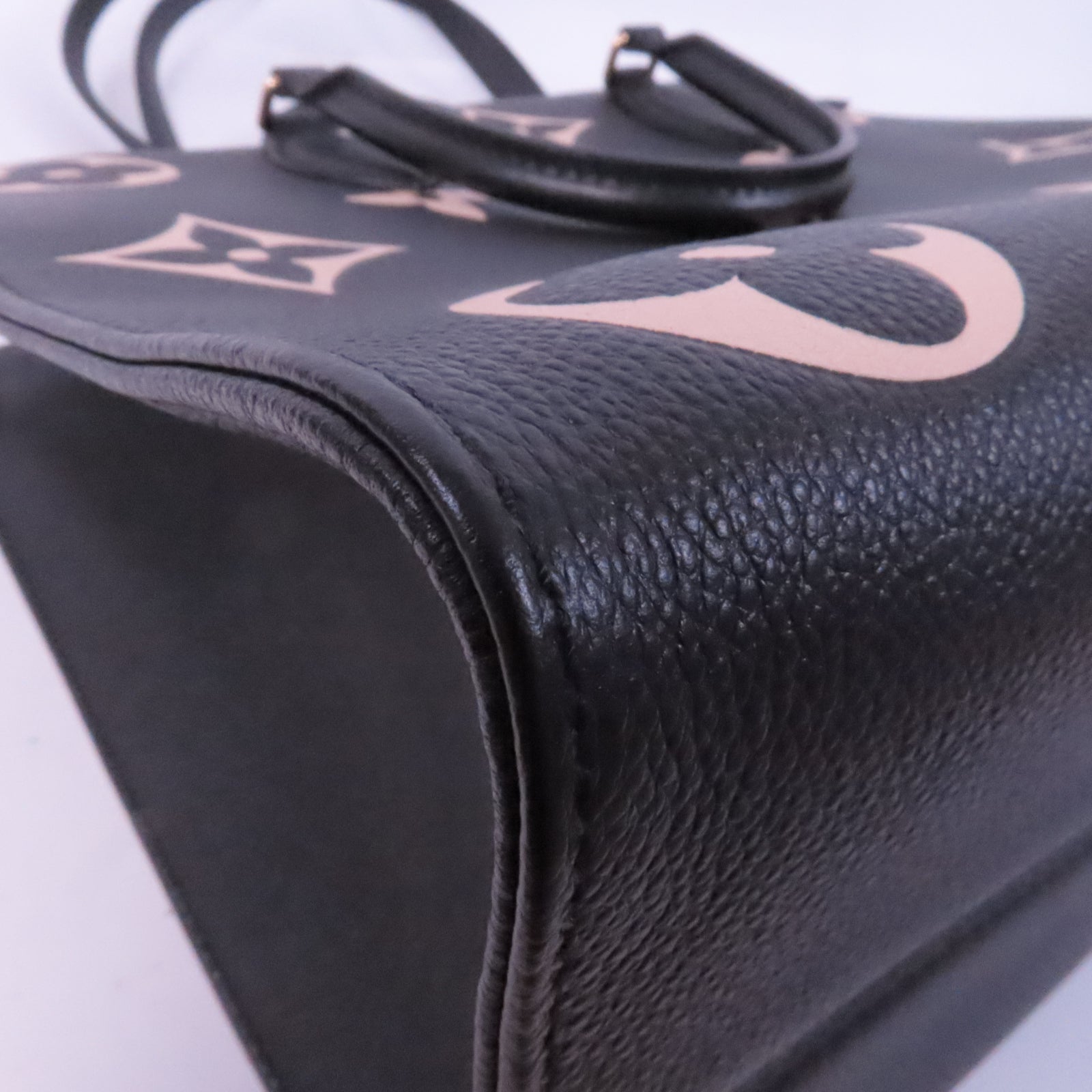 LOUIS VUITTON Monogram Empreinte On The Go 金扣手挽肩背兩用袋黑色