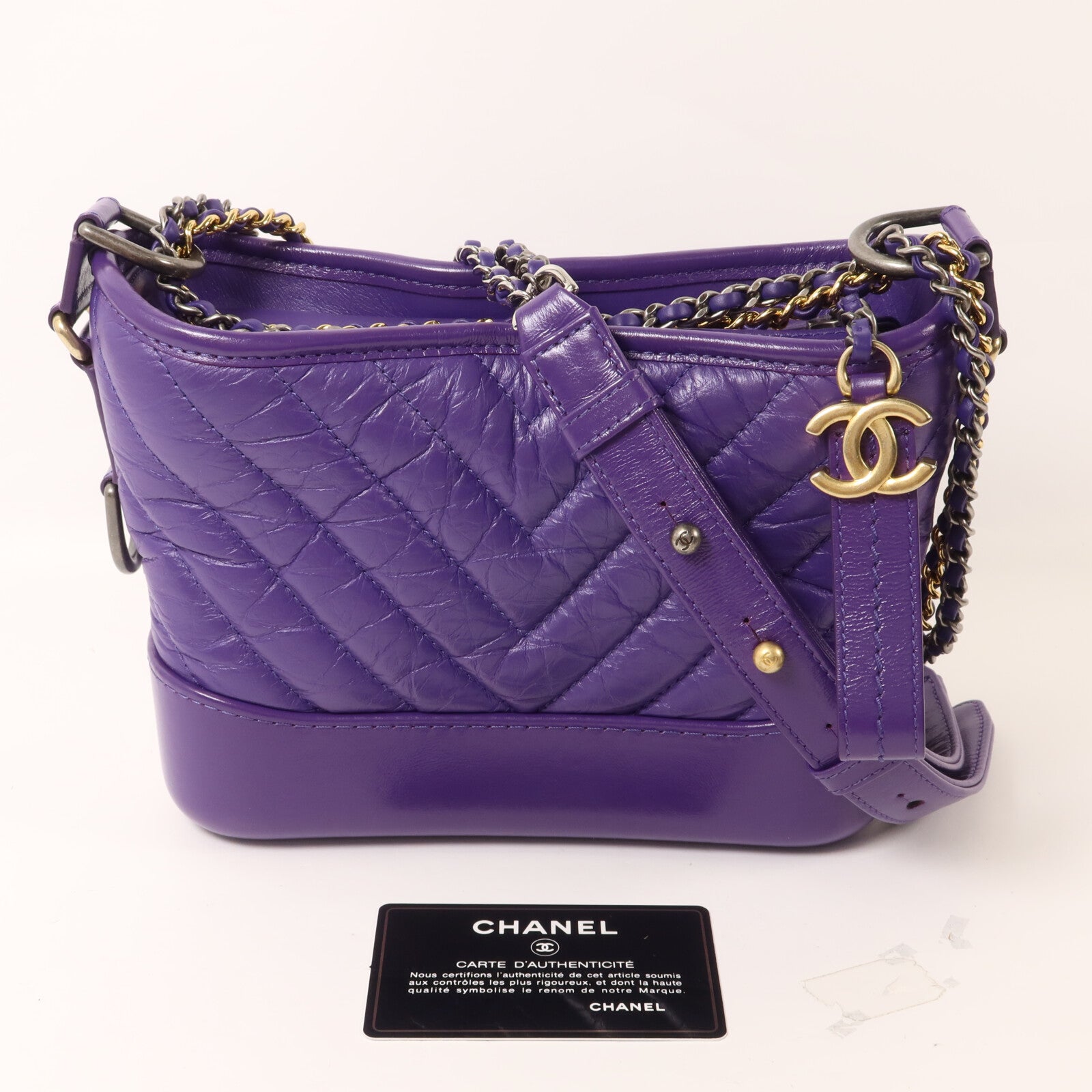 CHANEL 牛皮皮革Gabrielle Small Chevron鏈帶肩背袋