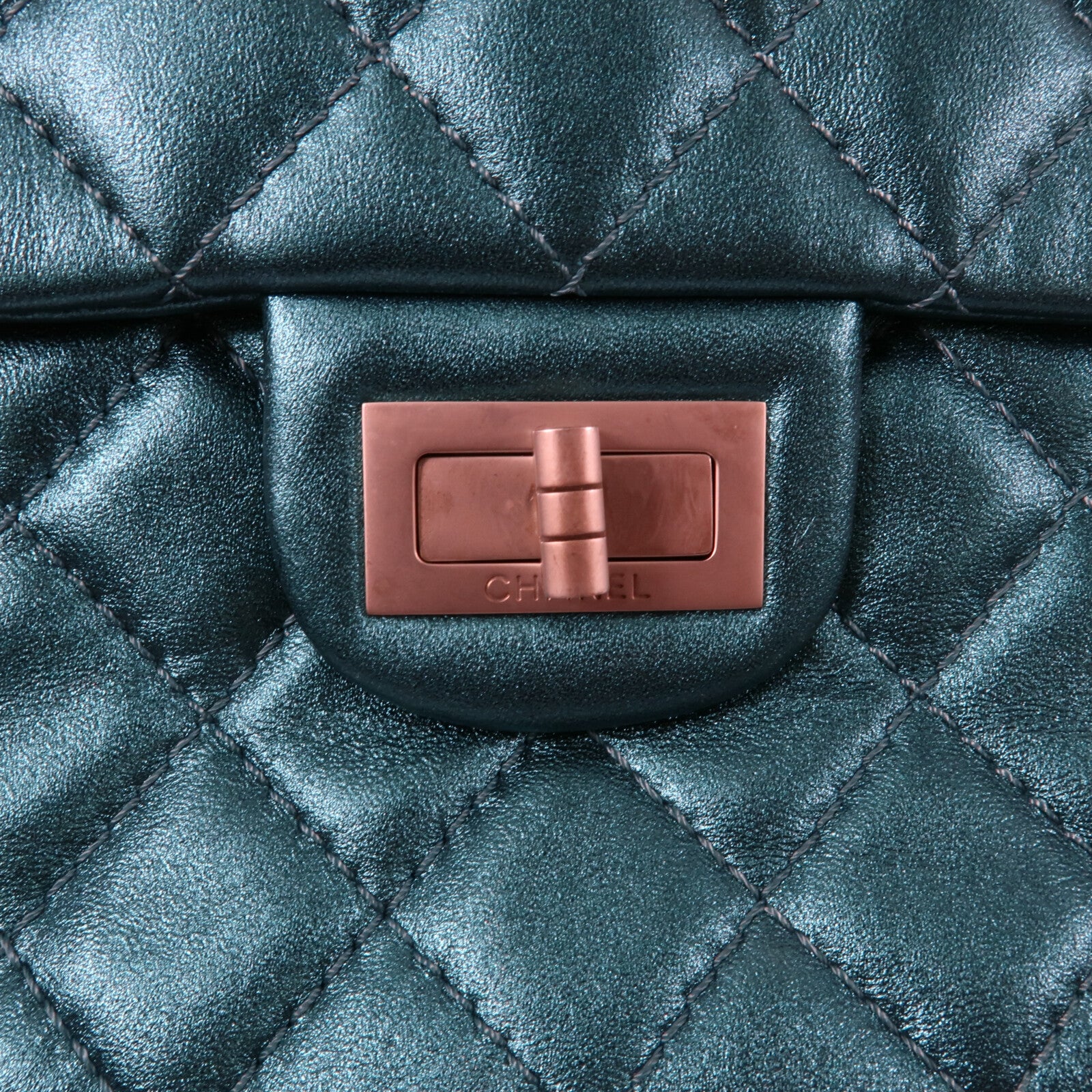 CHANEL 羊皮皮革2.55 Reissue Medium鏈帶肩背袋