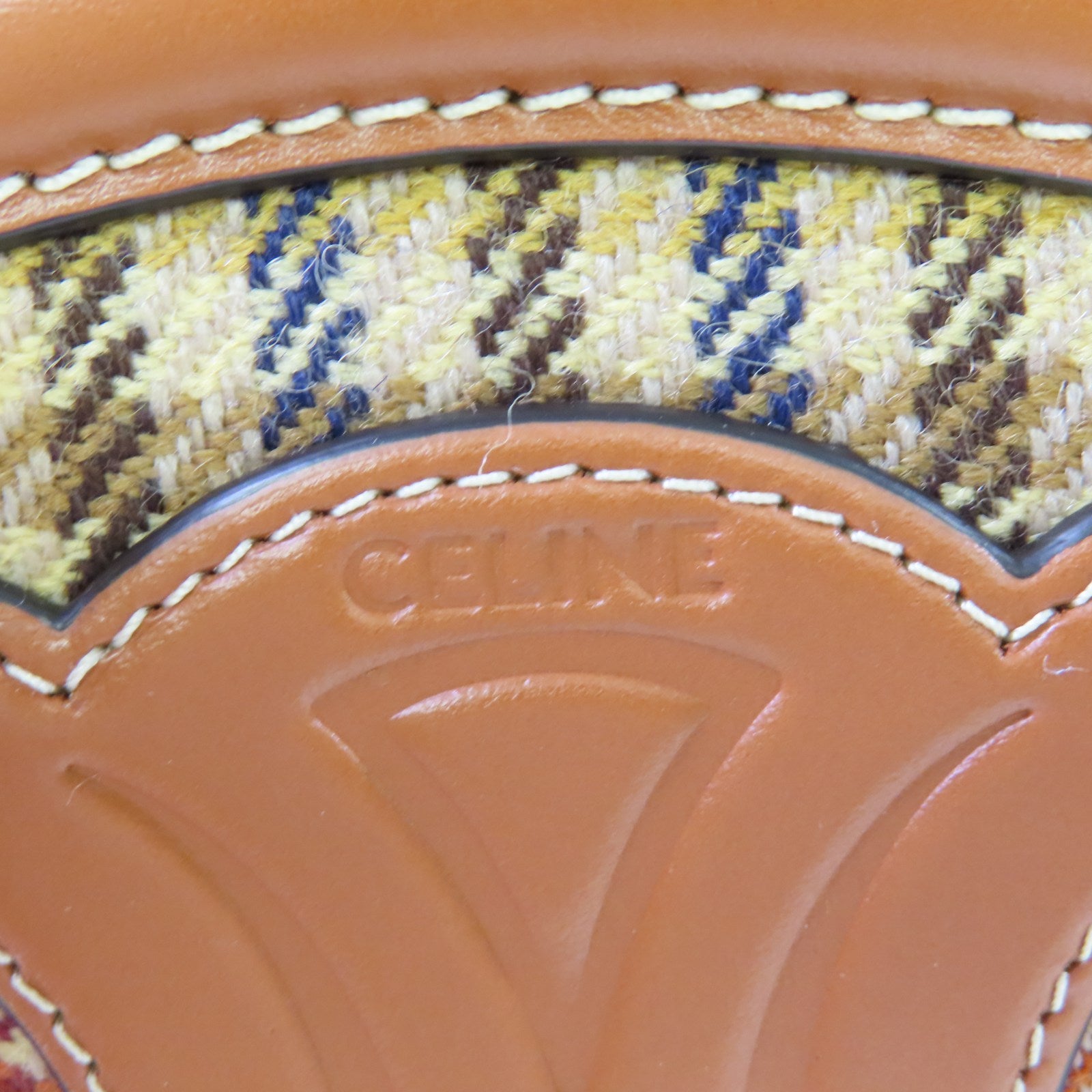 CELINE 粗花呢/牛皮皮革Oval Purse Cuir Triomphe Crossbody Shoulder Bag金扣肩背袋啡色