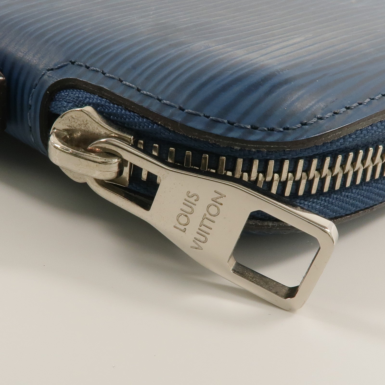 LOUIS VUITTON 【激減優惠】Epi Organizer Atoll Clutch銀扣手拿包