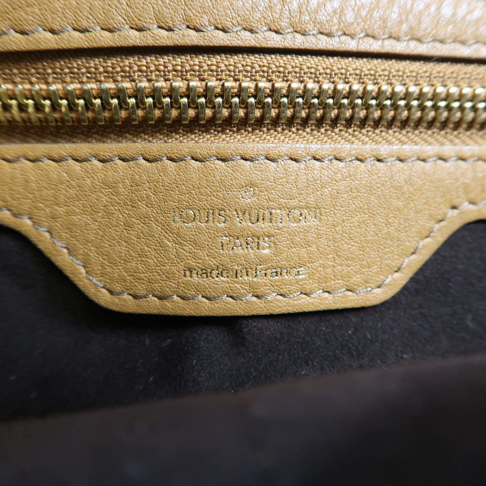 LOUIS VUITTON Mahina Selene MM金扣手挽肩背兩用袋