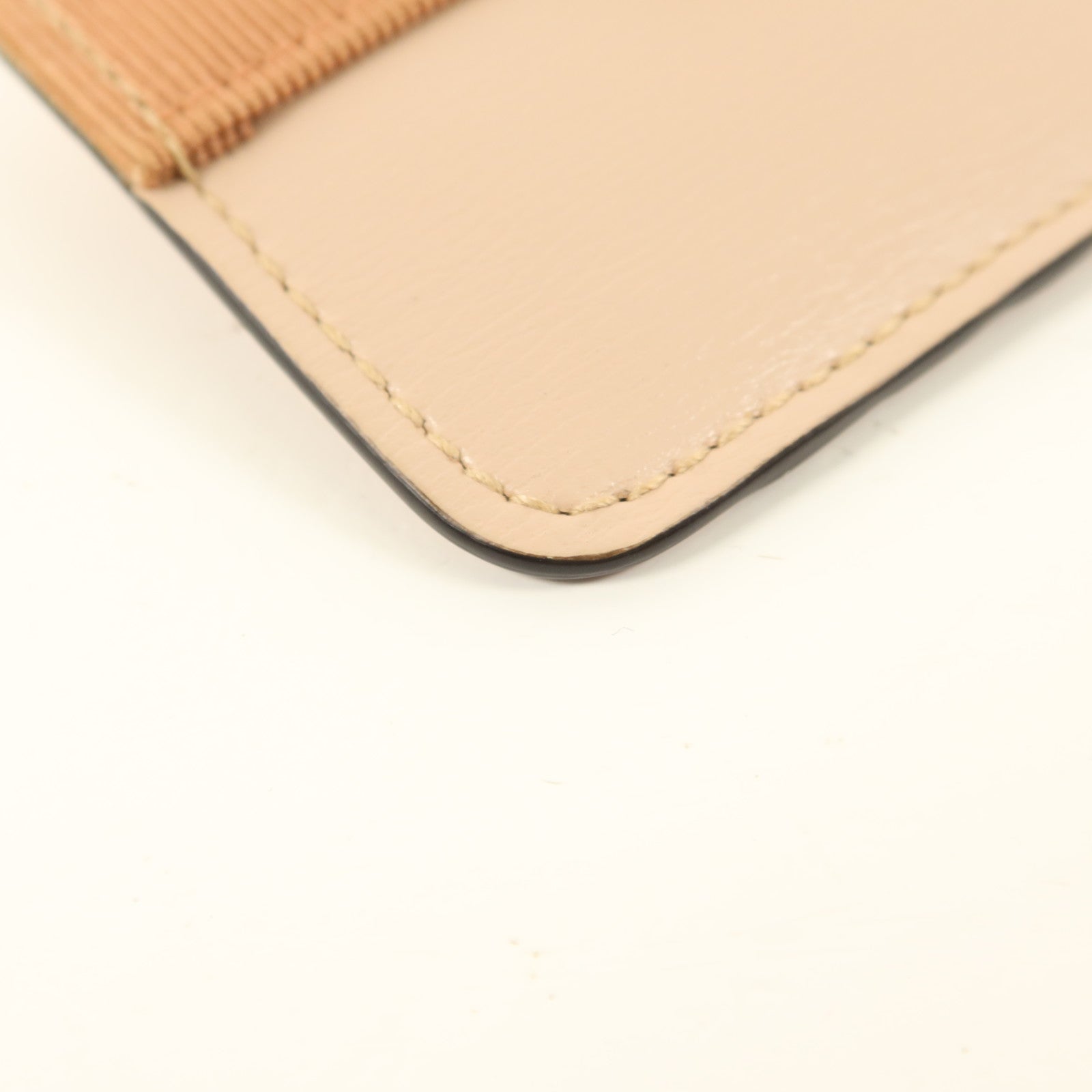 Salvatore Ferragamo 牛皮皮革Card Case金扣卡片套