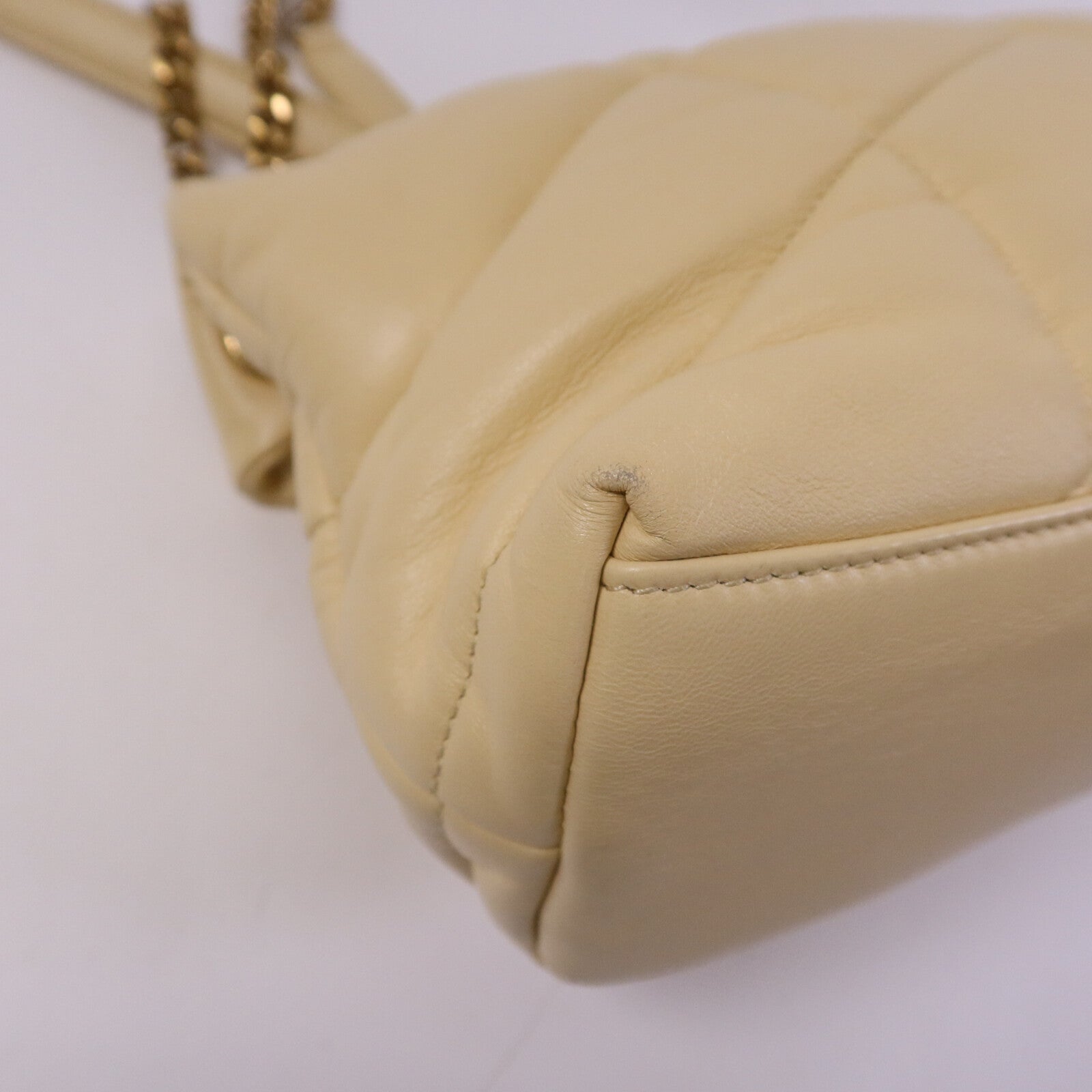 SAINT LAURENT 羊皮皮革Puffer金扣鏈帶肩背袋