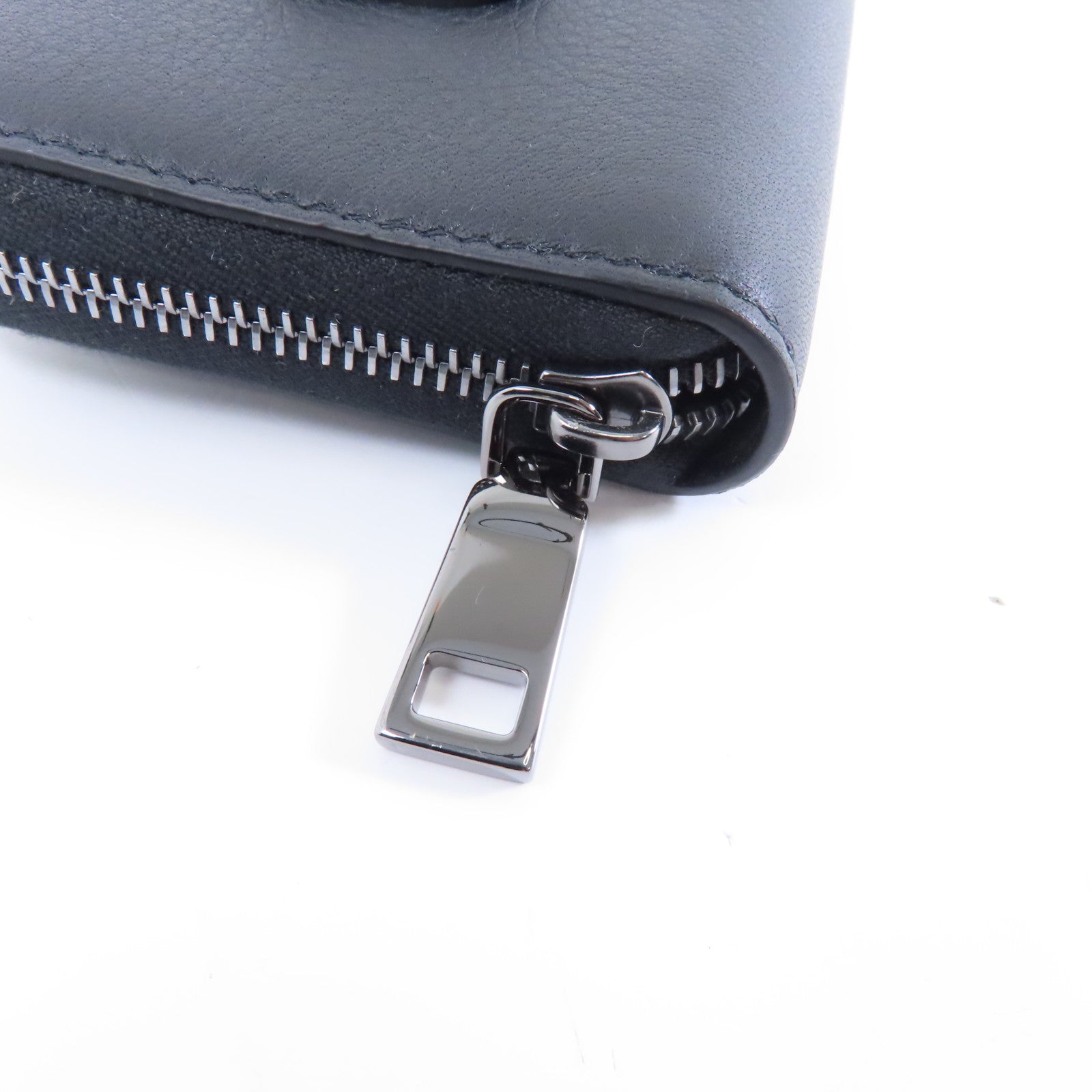 Valentino 【激減優惠】牛皮皮革Neck Wallet銀扣零錢包黑色