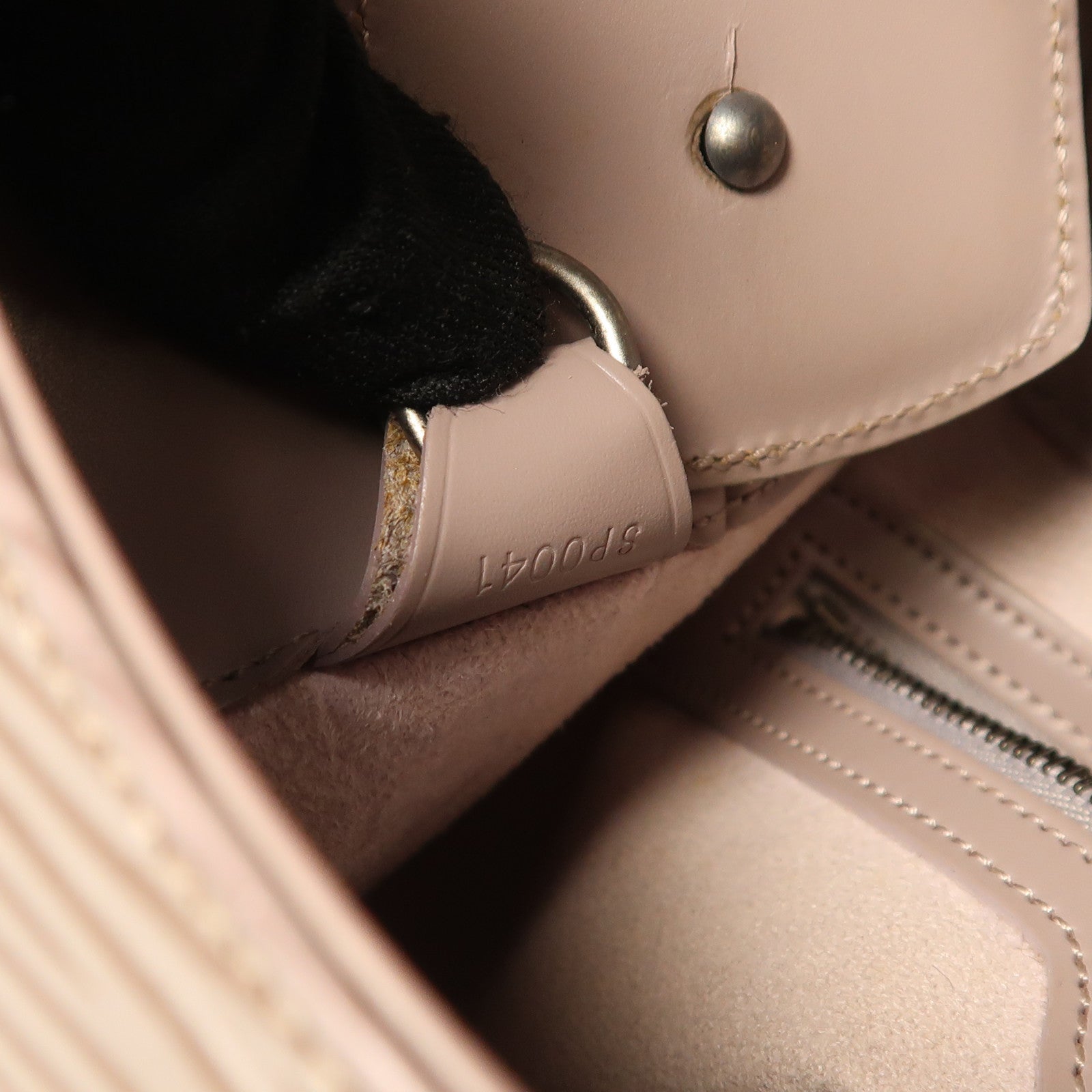 LOUIS VUITTON Epi Sac Verseau肩背袋