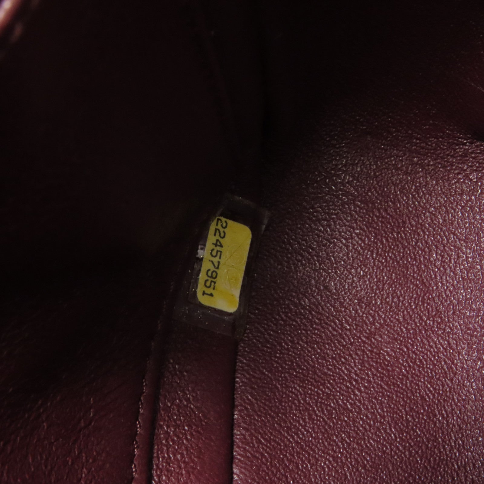 CHANEL 牛皮皮革CC Filigree銀扣肩背袋