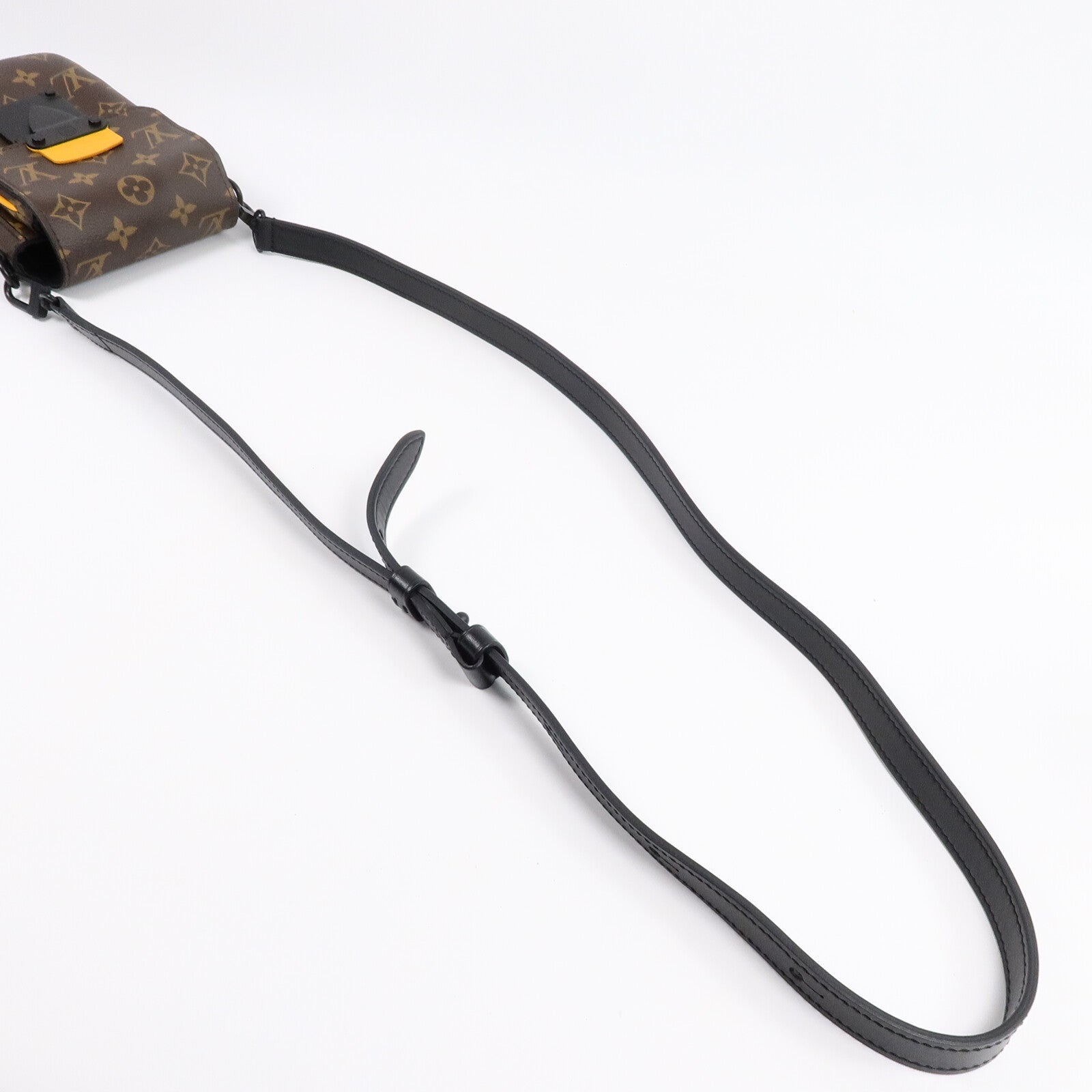 LOUIS VUITTON Monogram S-Lock Vertical Wearable Wallet肩背袋