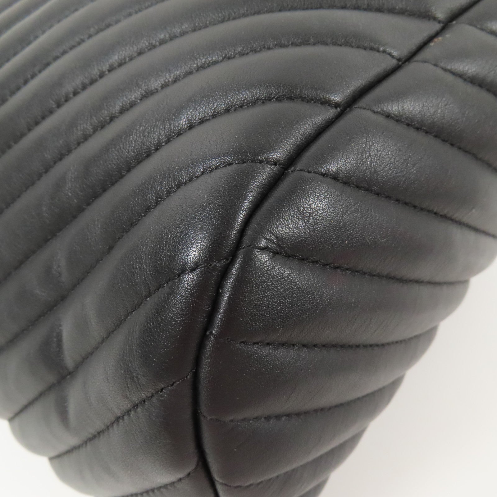 CHANEL 牛皮皮革Urban Spirit Backpack銀扣背包