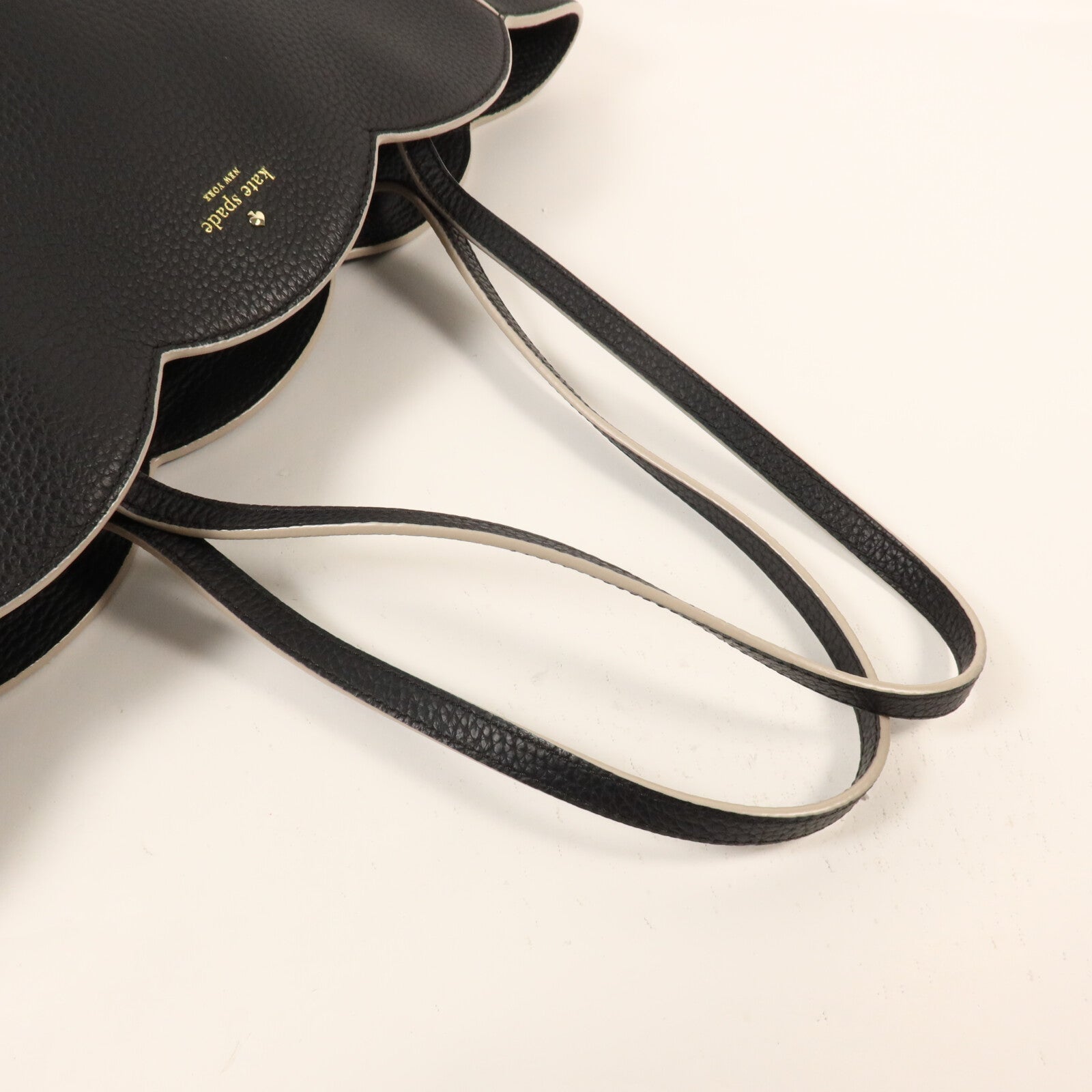 Kate Spade 牛皮皮革Scalloped Tote手挽袋