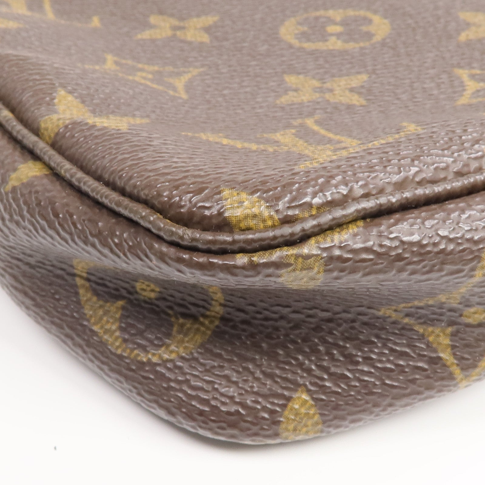 LOUIS VUITTON Monogram Pochette Accessoires金扣手挽袋棕色