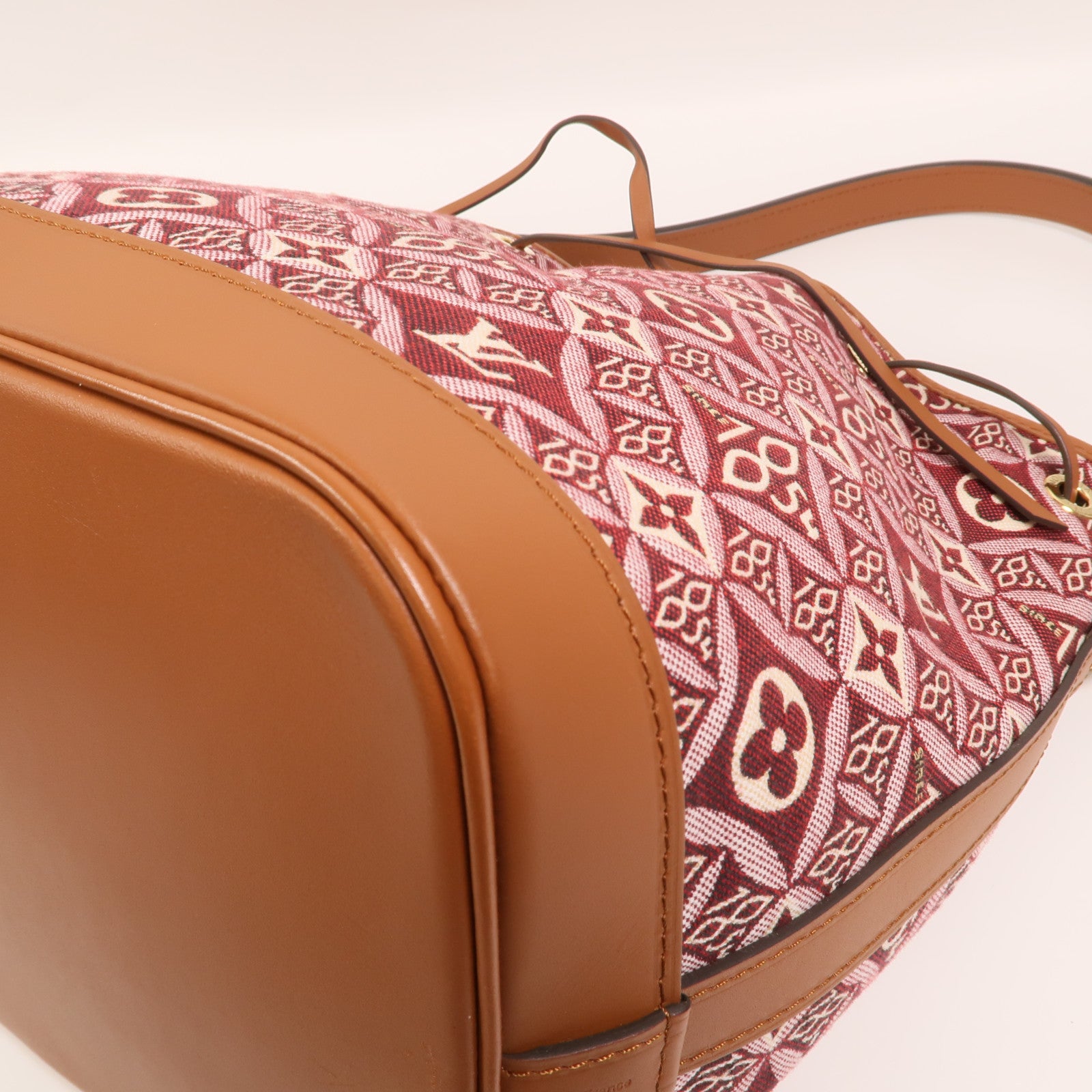 LOUIS VUITTON Monogram Jacquard Since 1854 Petit Noe金扣肩背袋