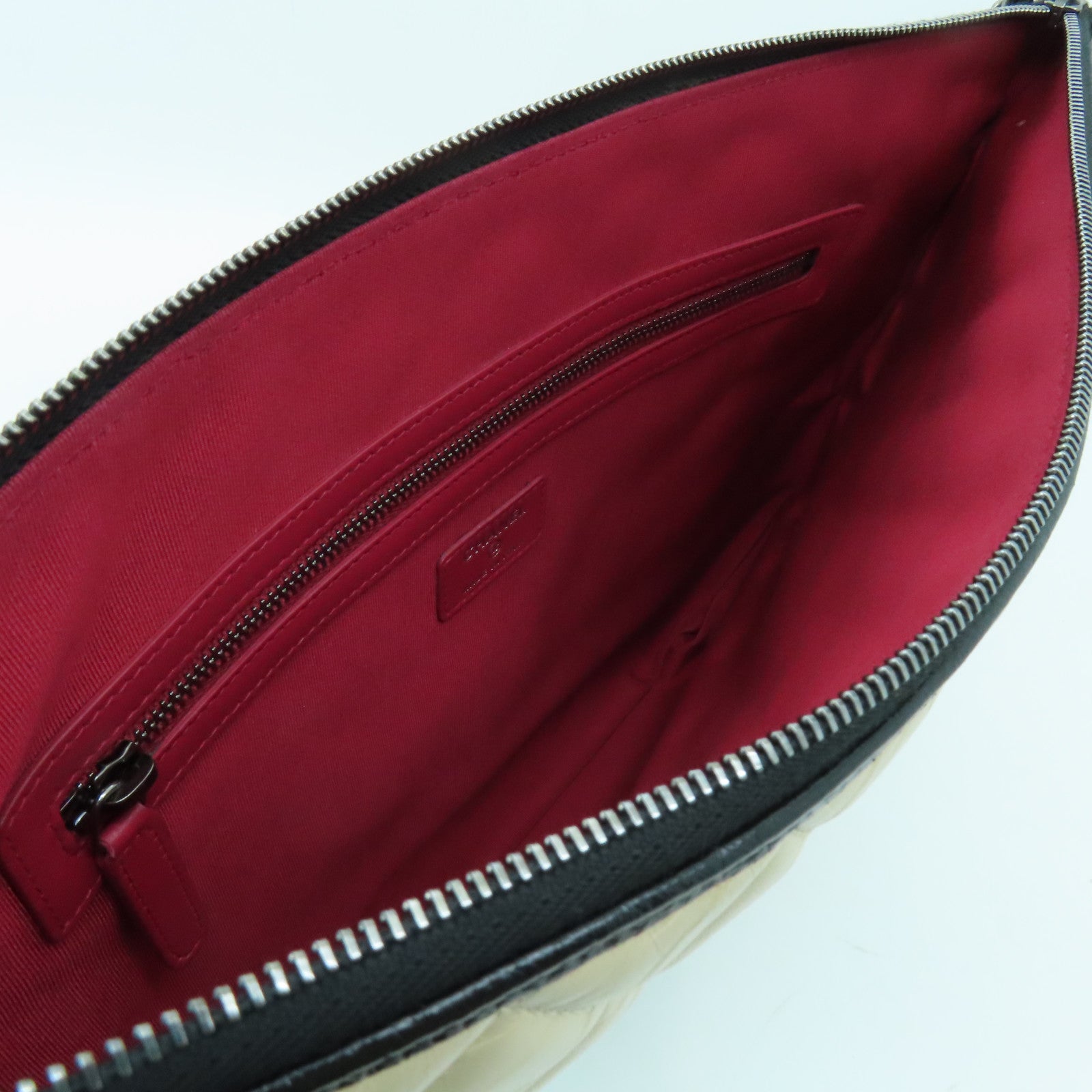 CHANEL 【激減優惠】菱格牛皮皮革Clutch Bag銀扣手拿包米色