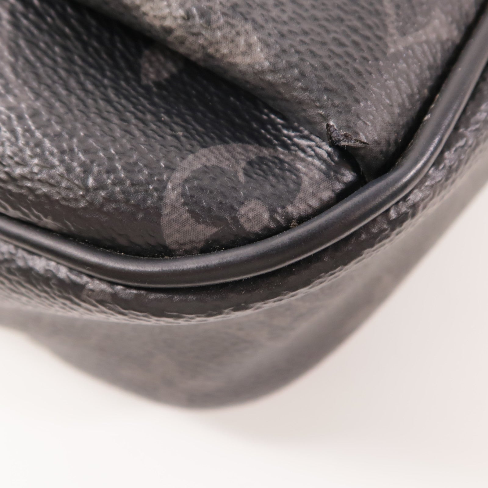 LOUIS VUITTON 【激減優惠】Monogram Eclipse Bum Bag銀扣手挽肩背兩用袋