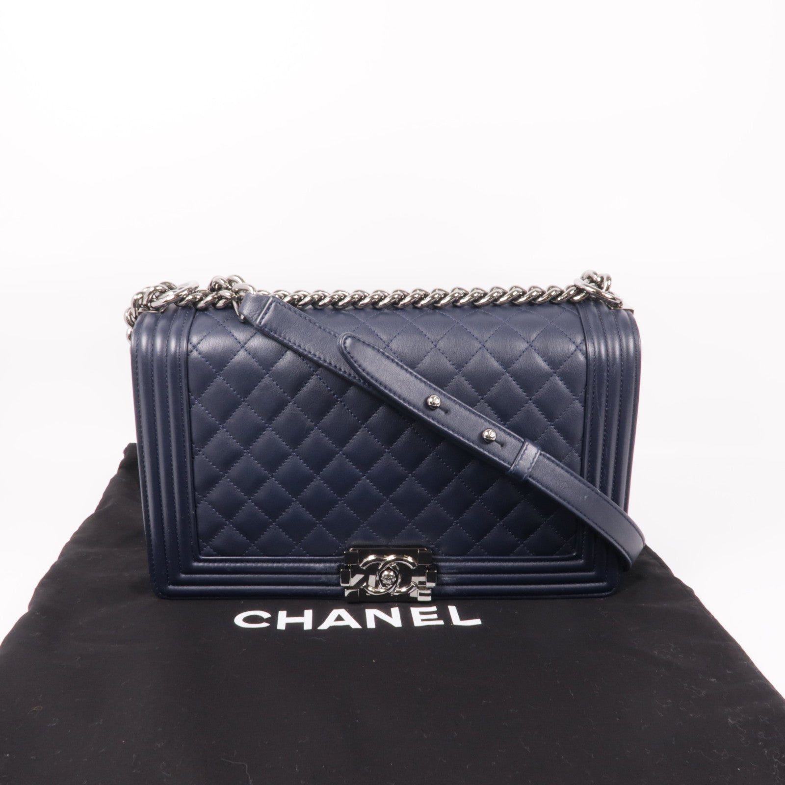 CHANEL 【激減優惠】羊皮皮革Boy 28銀扣鏈帶肩背袋