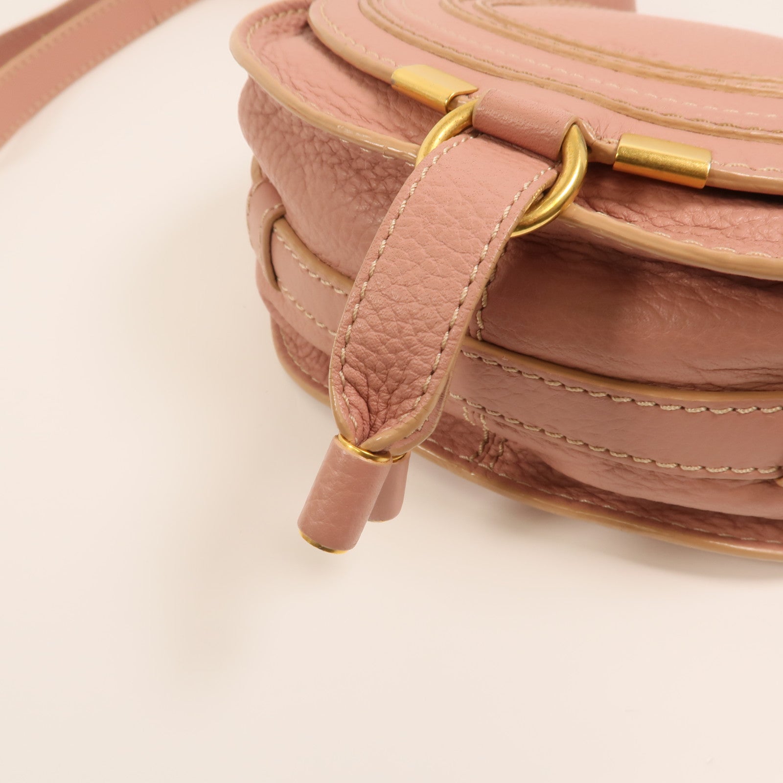 Chloe 牛皮皮革Small Marcie Saddle肩背袋