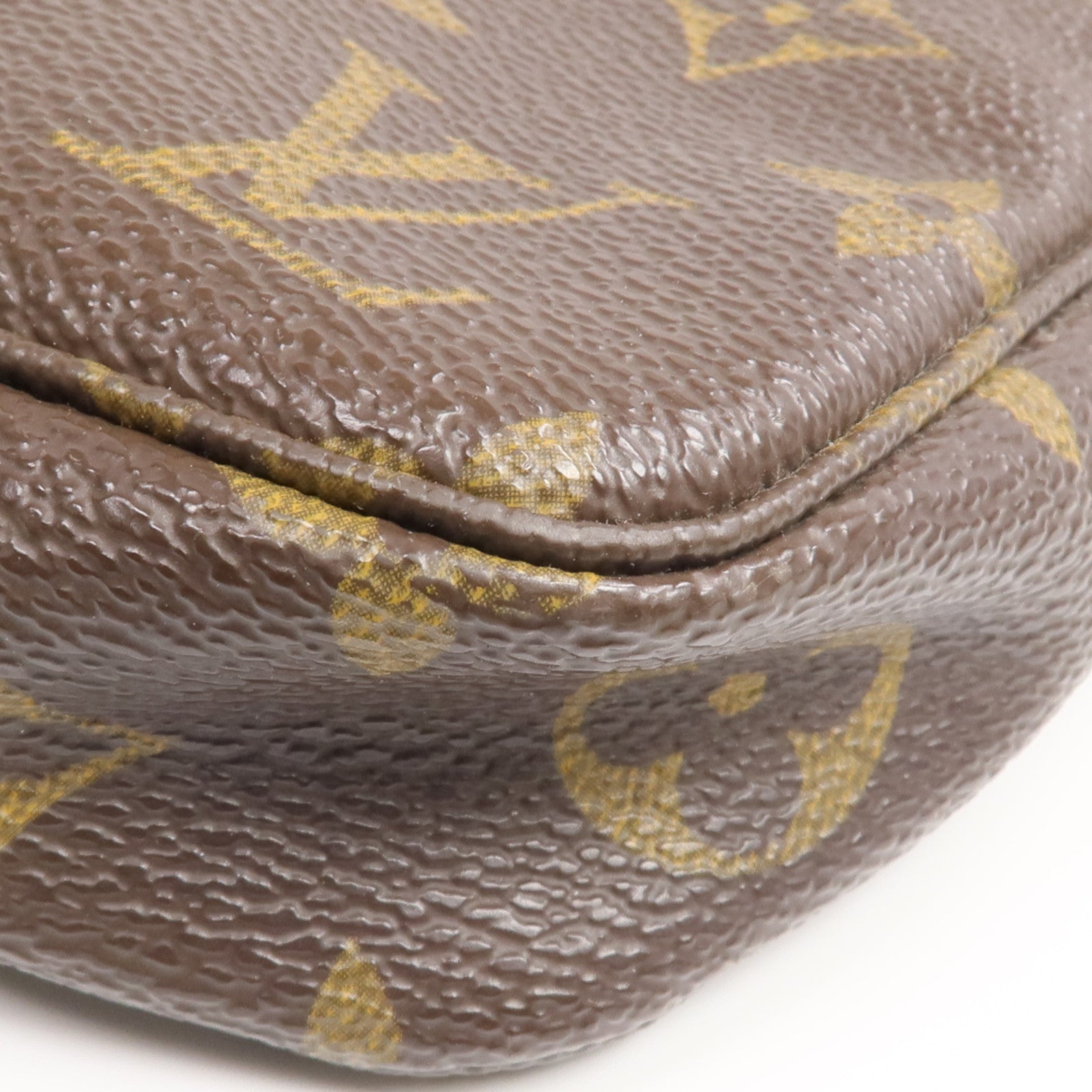 LOUIS VUITTON Monogram Pochette Accessoires金扣手挽袋棕色