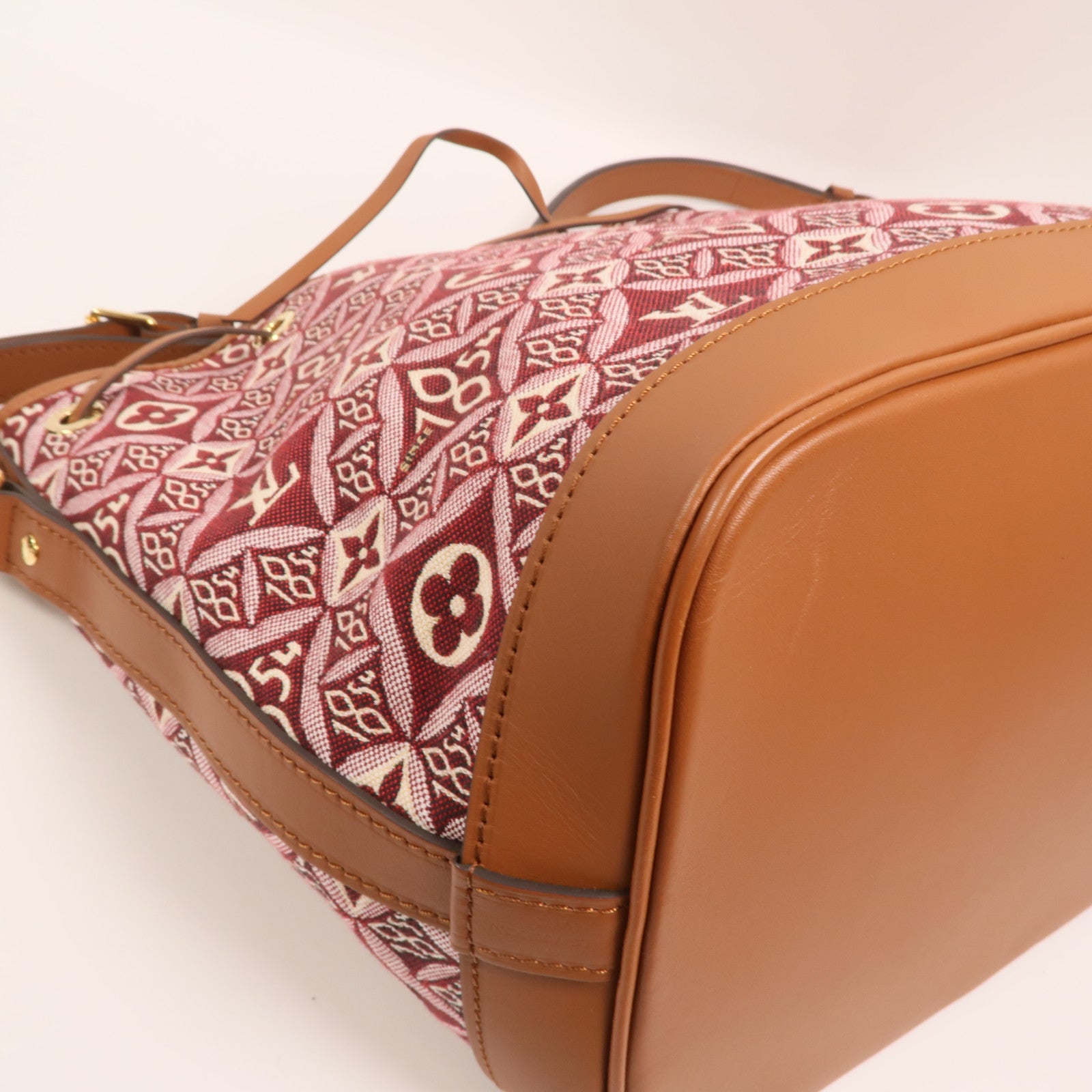 LOUIS VUITTON Monogram Jacquard Since 1854 Petit Noe金扣肩背袋