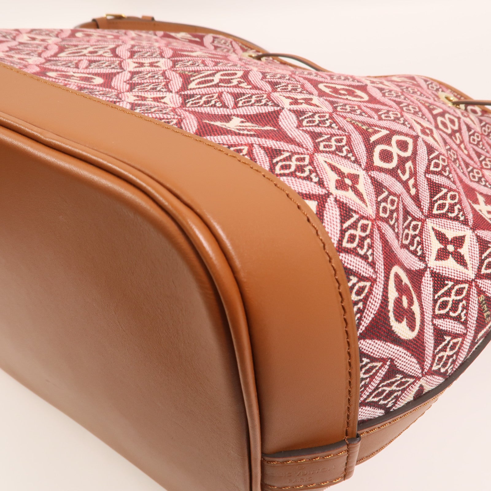 LOUIS VUITTON Monogram Jacquard Since 1854 Petit Noe金扣肩背袋
