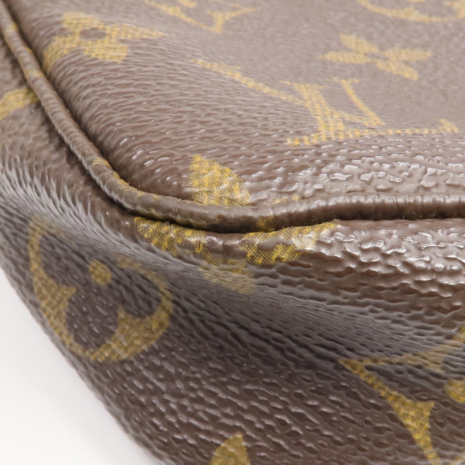 LOUIS VUITTON Monogram Pochette Accessoires金扣手挽袋棕色