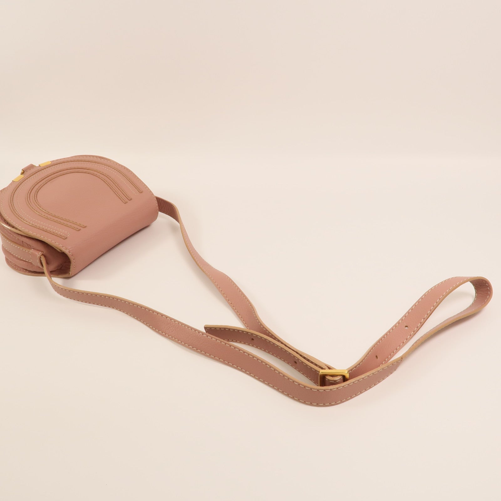 Chloe 牛皮皮革Small Marcie Saddle肩背袋