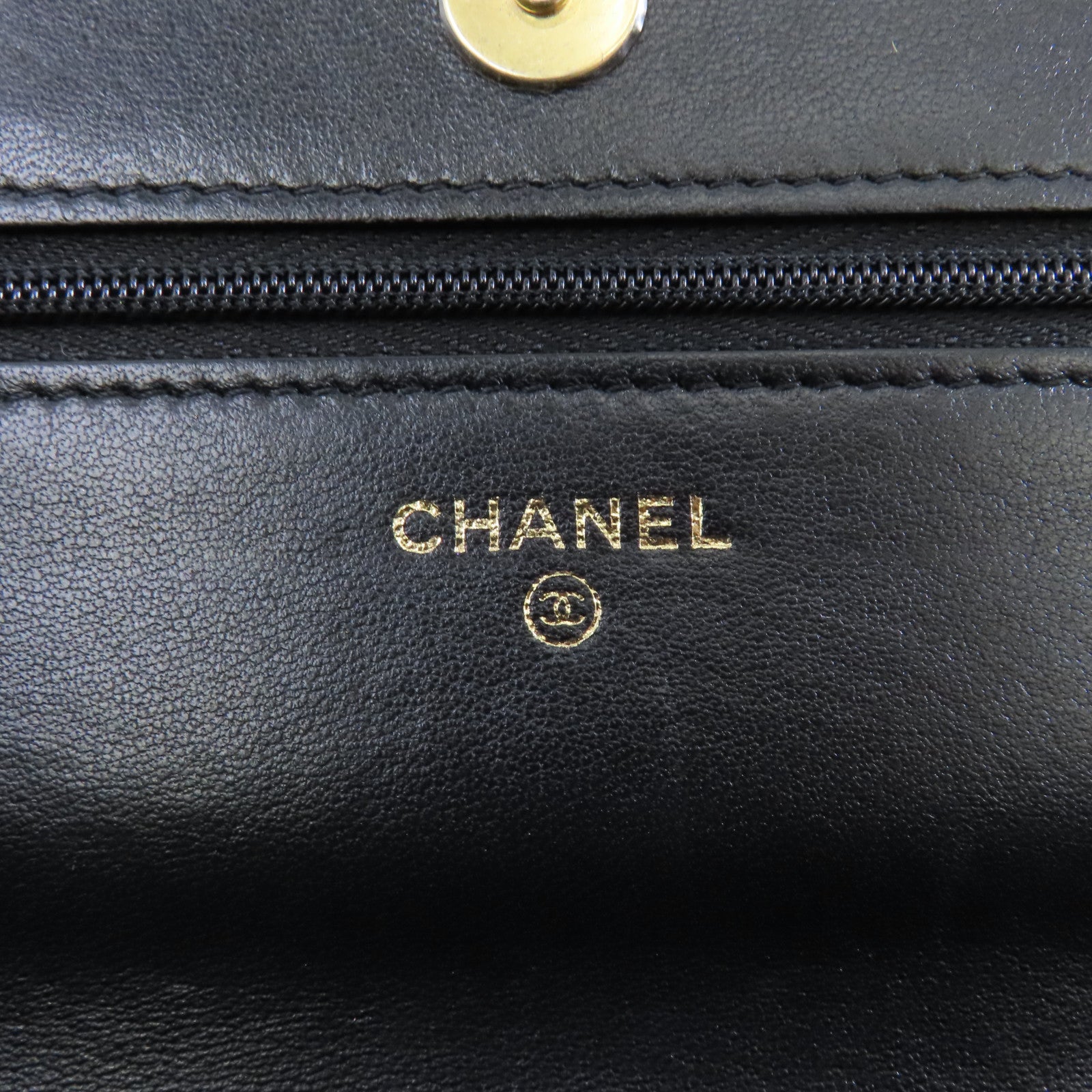CHANEL 菱格羊皮皮革Wallet On Chain金扣鏈帶肩背袋黑色