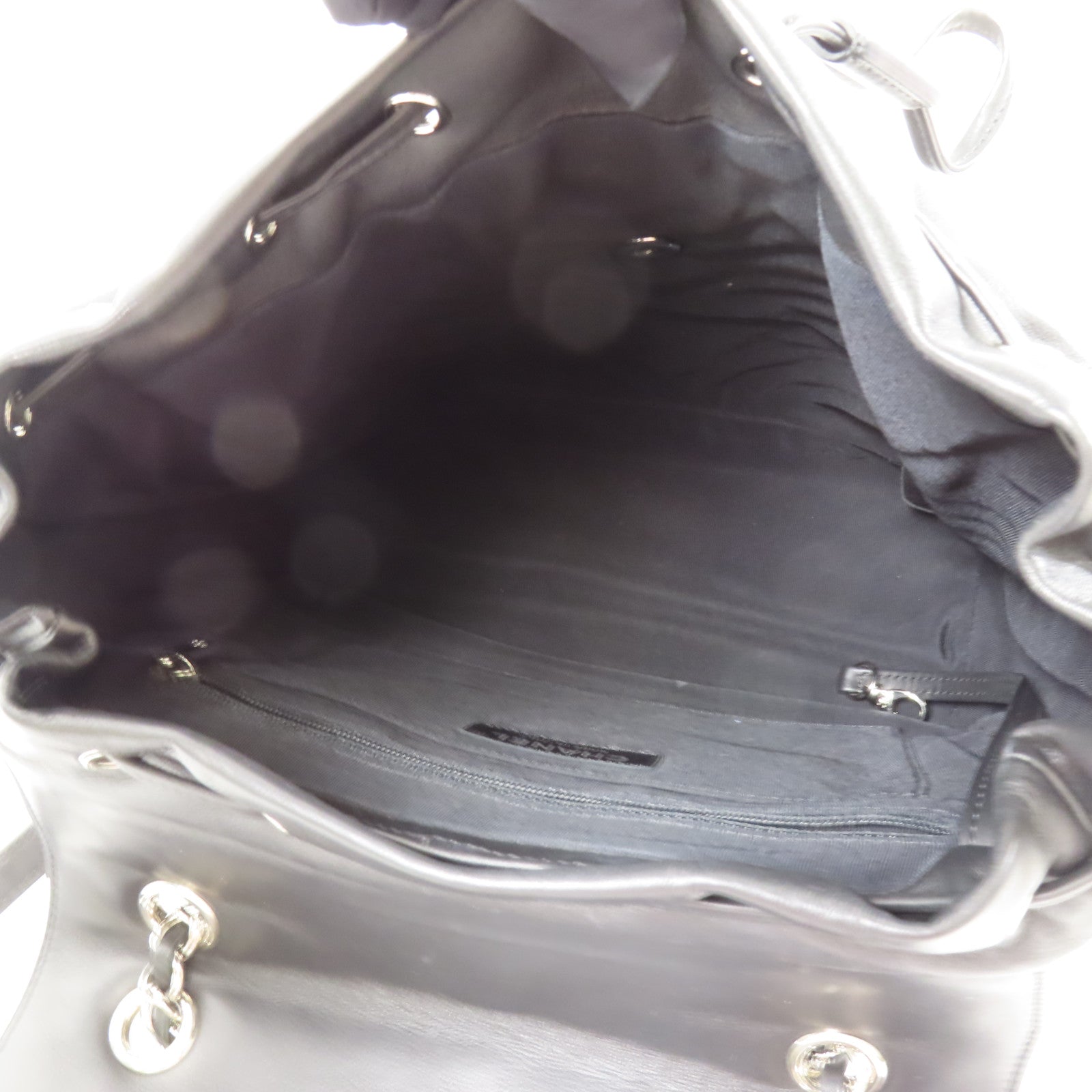 CHANEL 牛皮皮革Urban Spirit Backpack銀扣背包