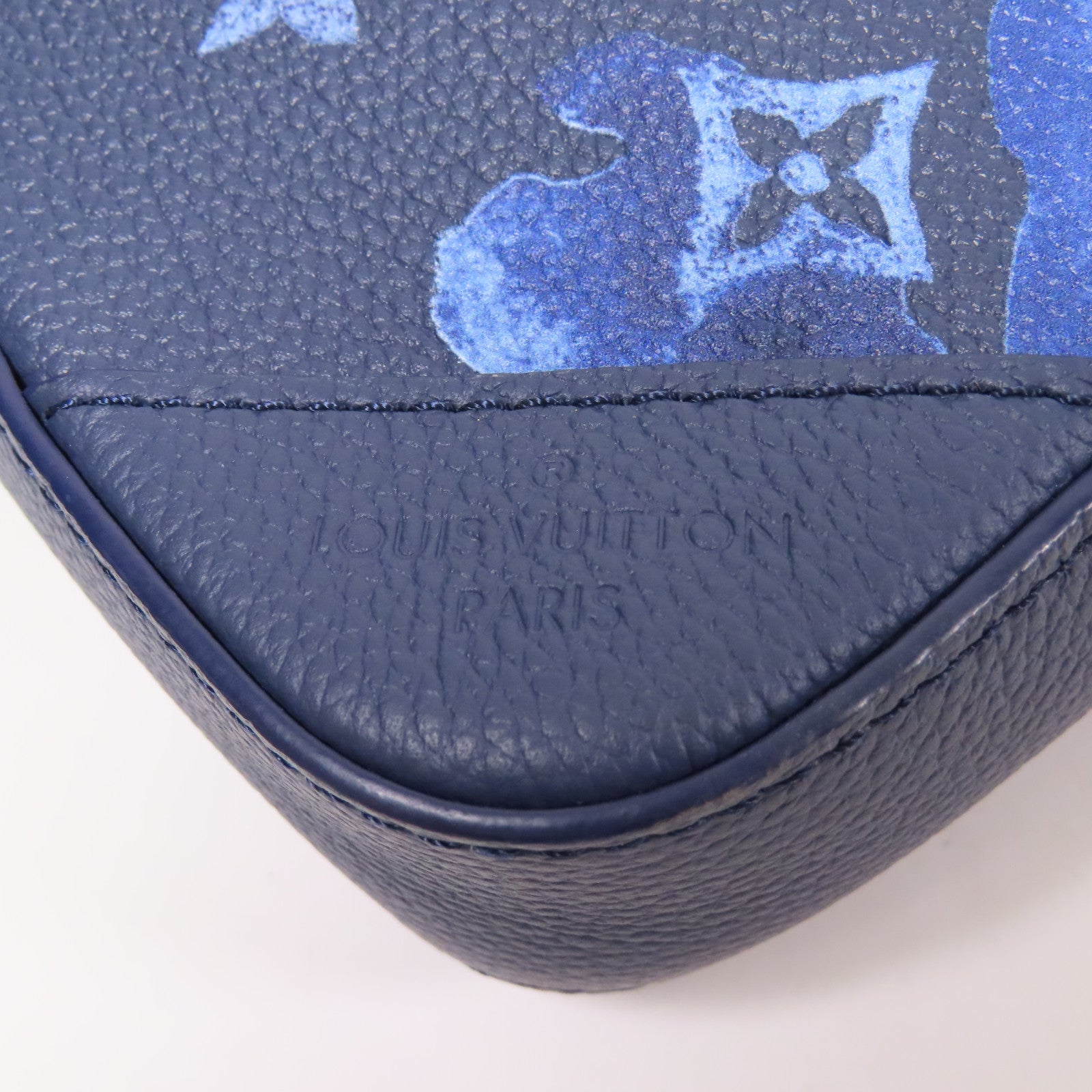 LOUIS VUITTON Monogram Watercolor Trio Messenger銀扣肩背袋