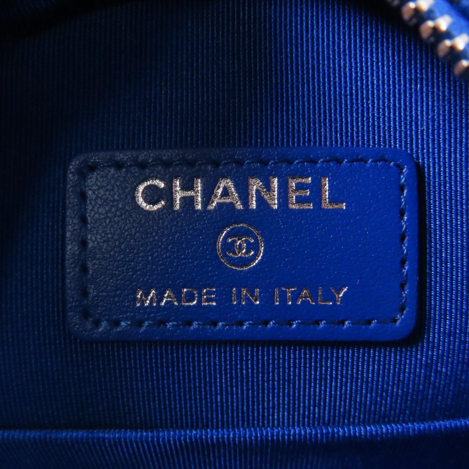 CHANEL 軟呢Round Clutch With Chain銀扣鏈帶肩背袋藍色