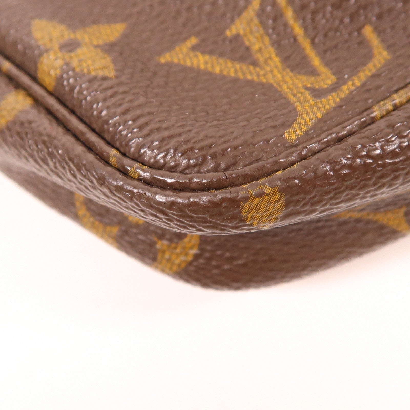LOUIS VUITTON Monogram Pochette Accessoires金扣手拿包棕色