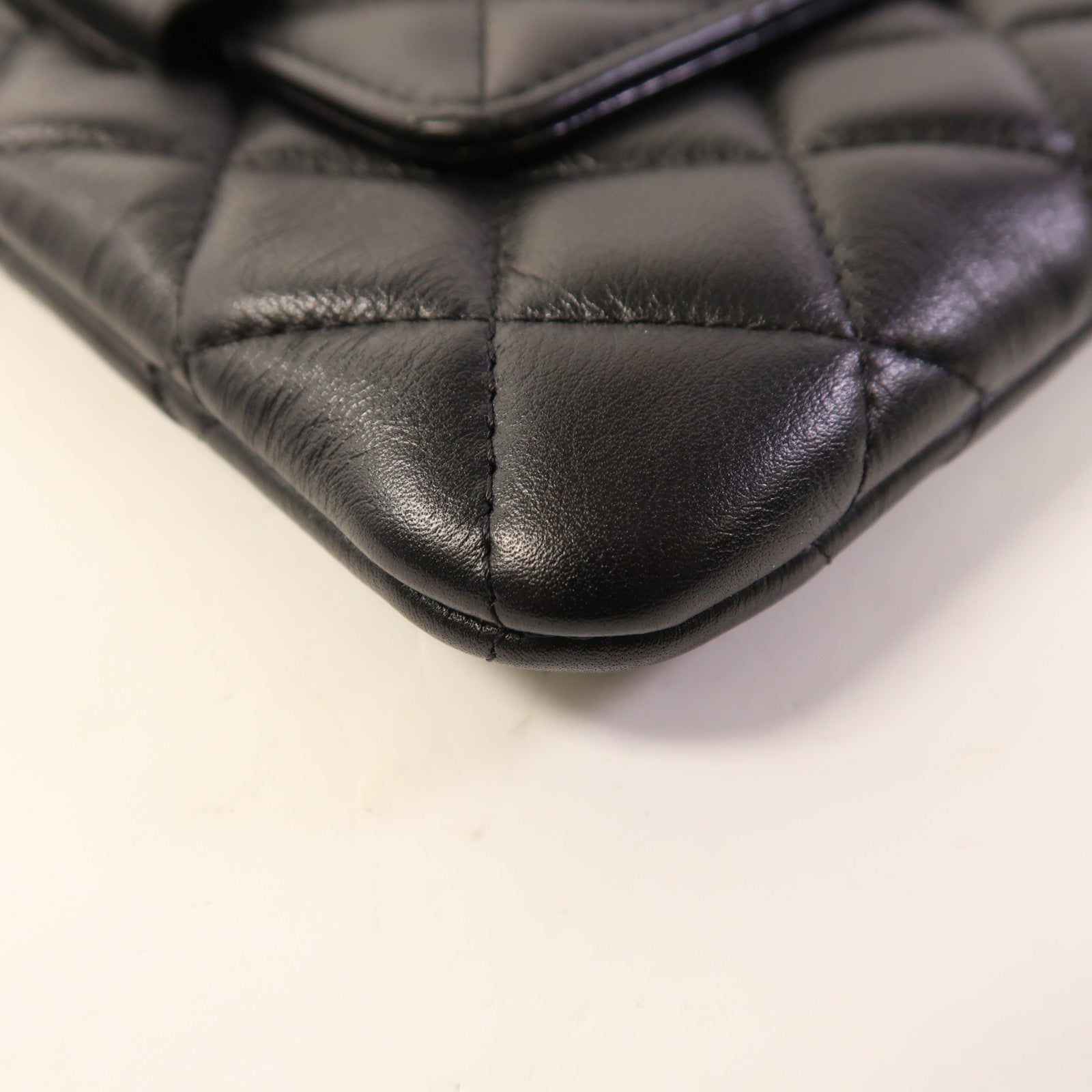 CHANEL 牛皮皮革Clutch Bag金扣手拿包