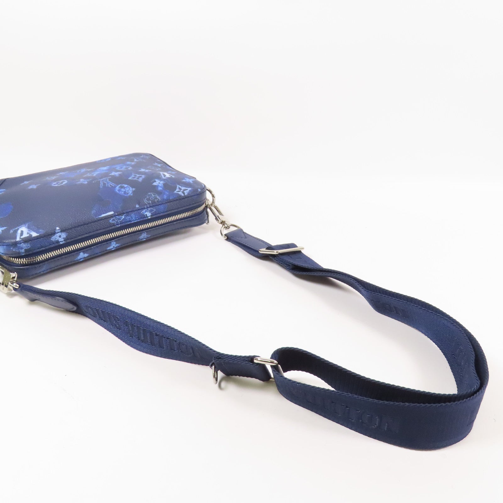 LOUIS VUITTON Monogram Watercolor Trio Messenger銀扣肩背袋
