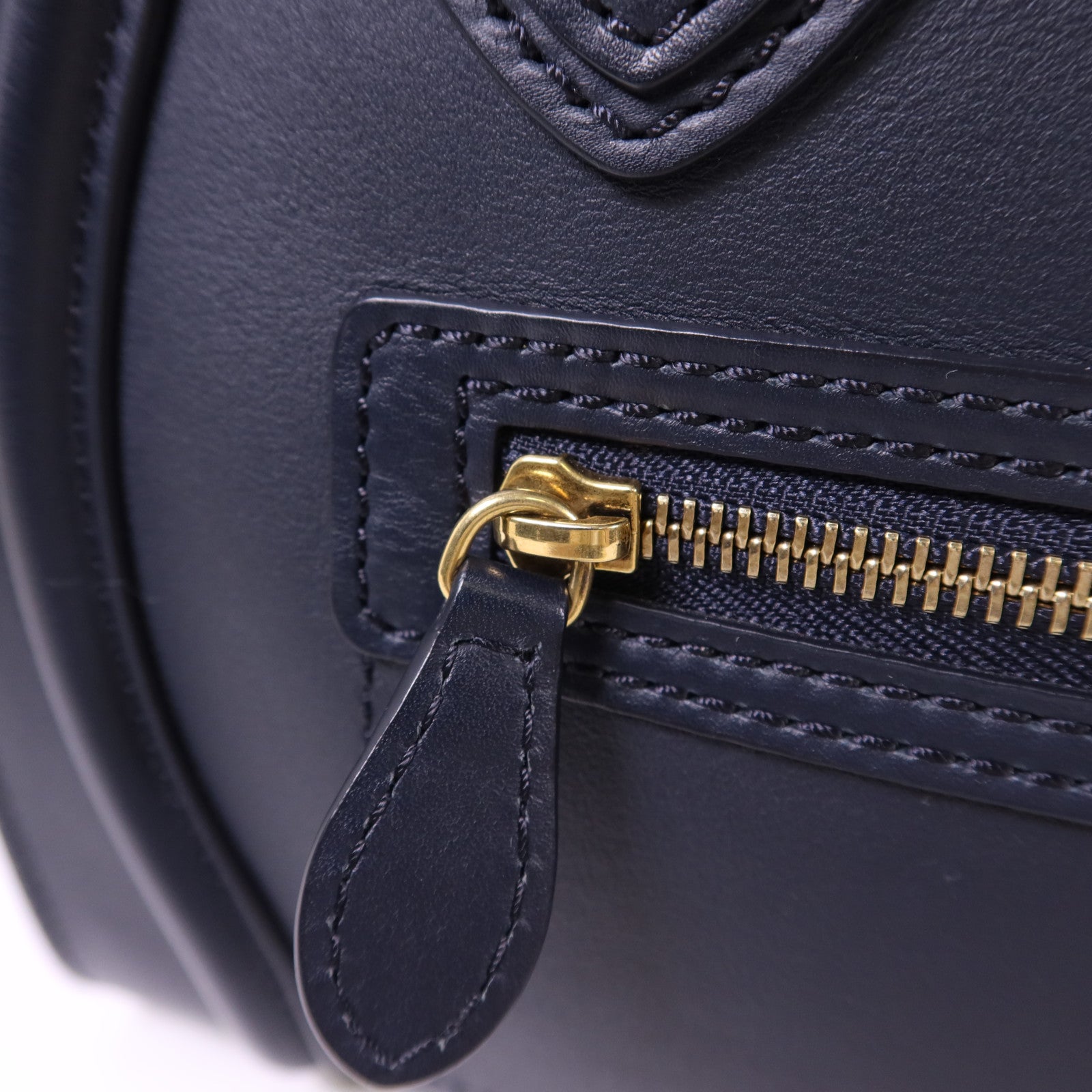 CELINE 牛皮皮革Micro Luggage金扣手挽袋