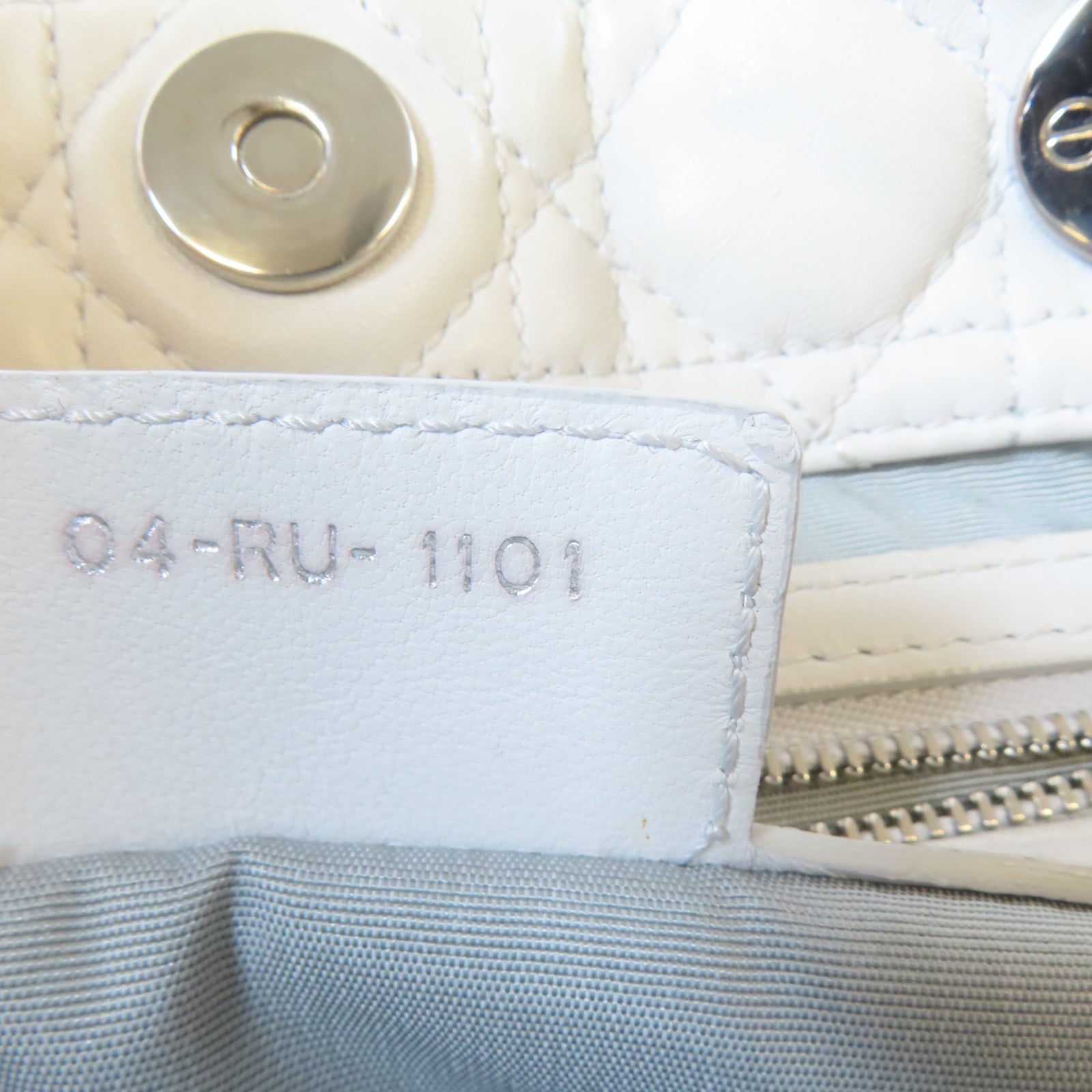 Dior 牛皮皮革Shoulder Bag銀扣鏈帶肩背袋白色