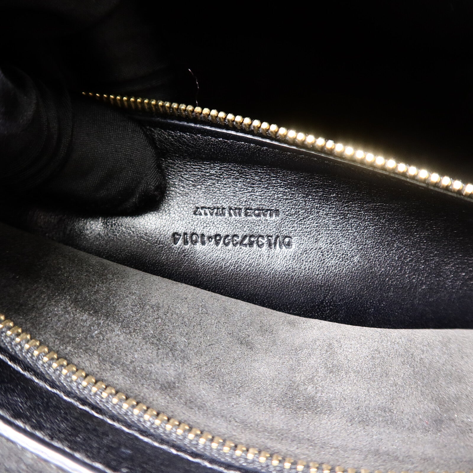 SAINT LAURENT 羊皮皮革Cabas Chyc金扣手挽袋