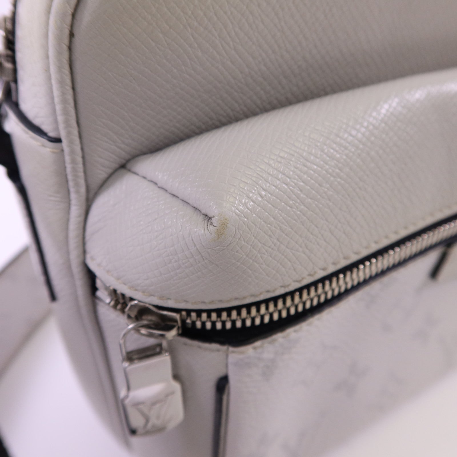 LOUIS VUITTON Taigarama Outdoor PM銀扣肩背袋