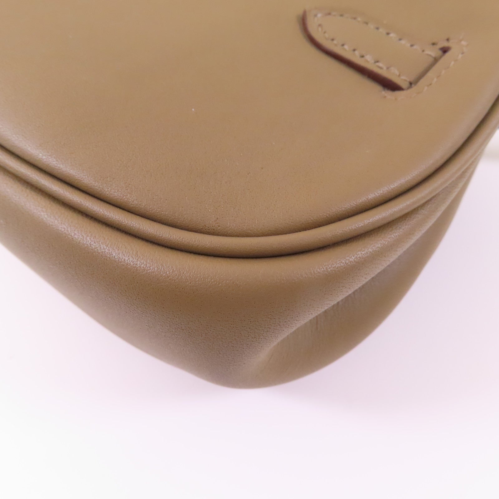 HERMES 【激減優惠】Veau Swift皮革Kelly Moove金扣肩背袋Etoupe