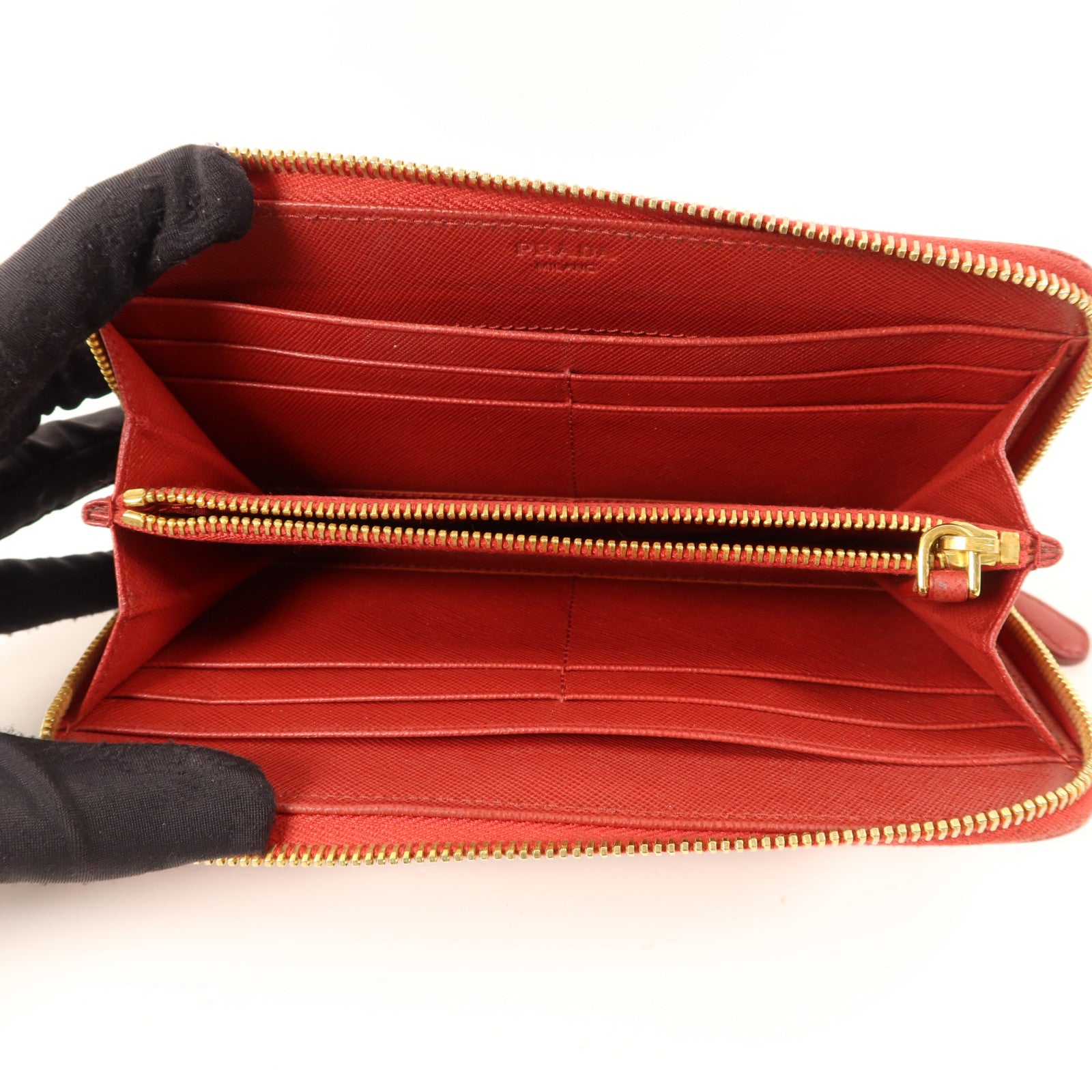 PRADA Saffiano皮革Long Round Wallet金扣長錢包