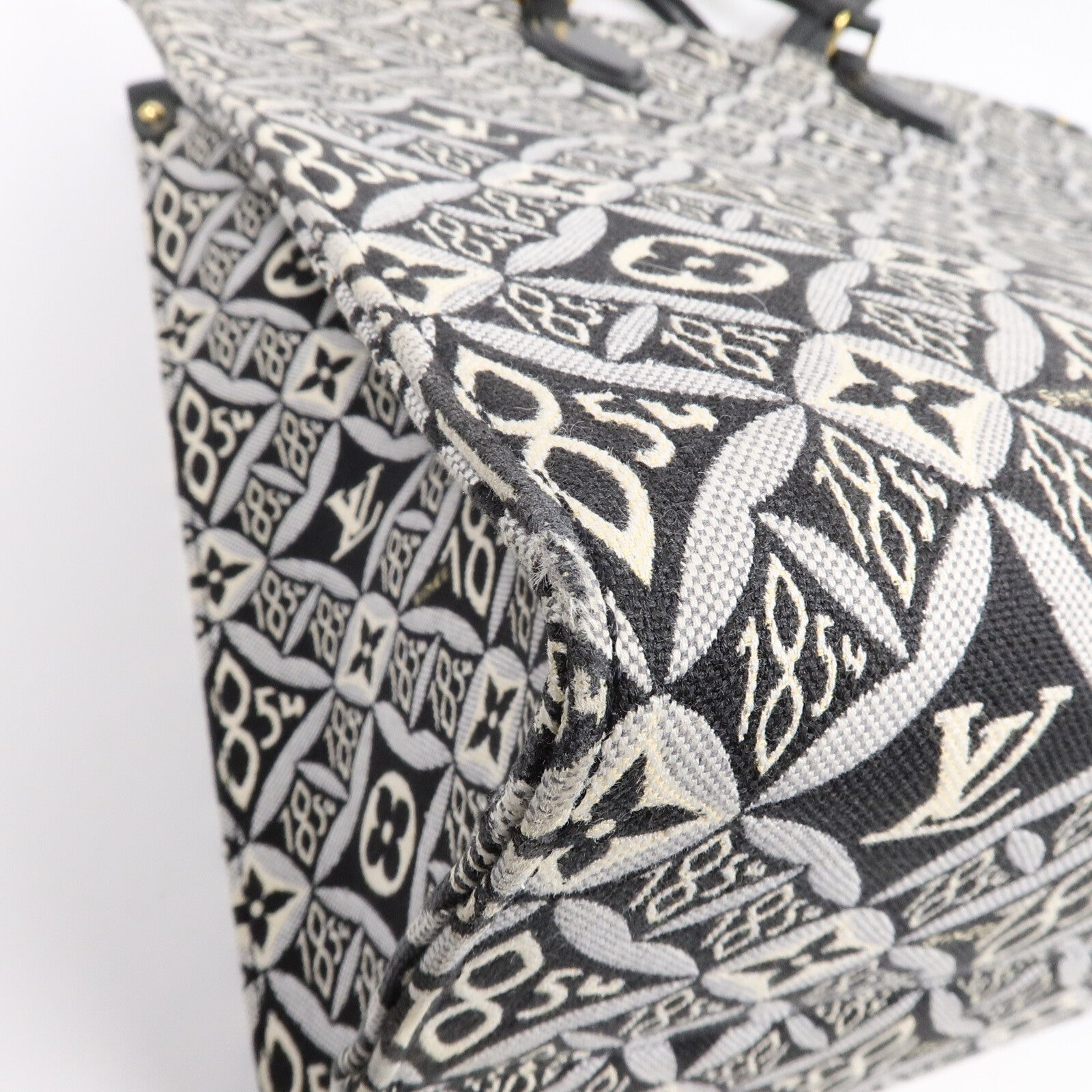 LOUIS VUITTON Monogram Jacquard Since 1854 OnTheGo GMLOUIS VUITTON LV 2 Way Bag Monogram Jacquard Since 1854 OnTheGo GM M57207 Canvas金扣手挽肩背兩用袋