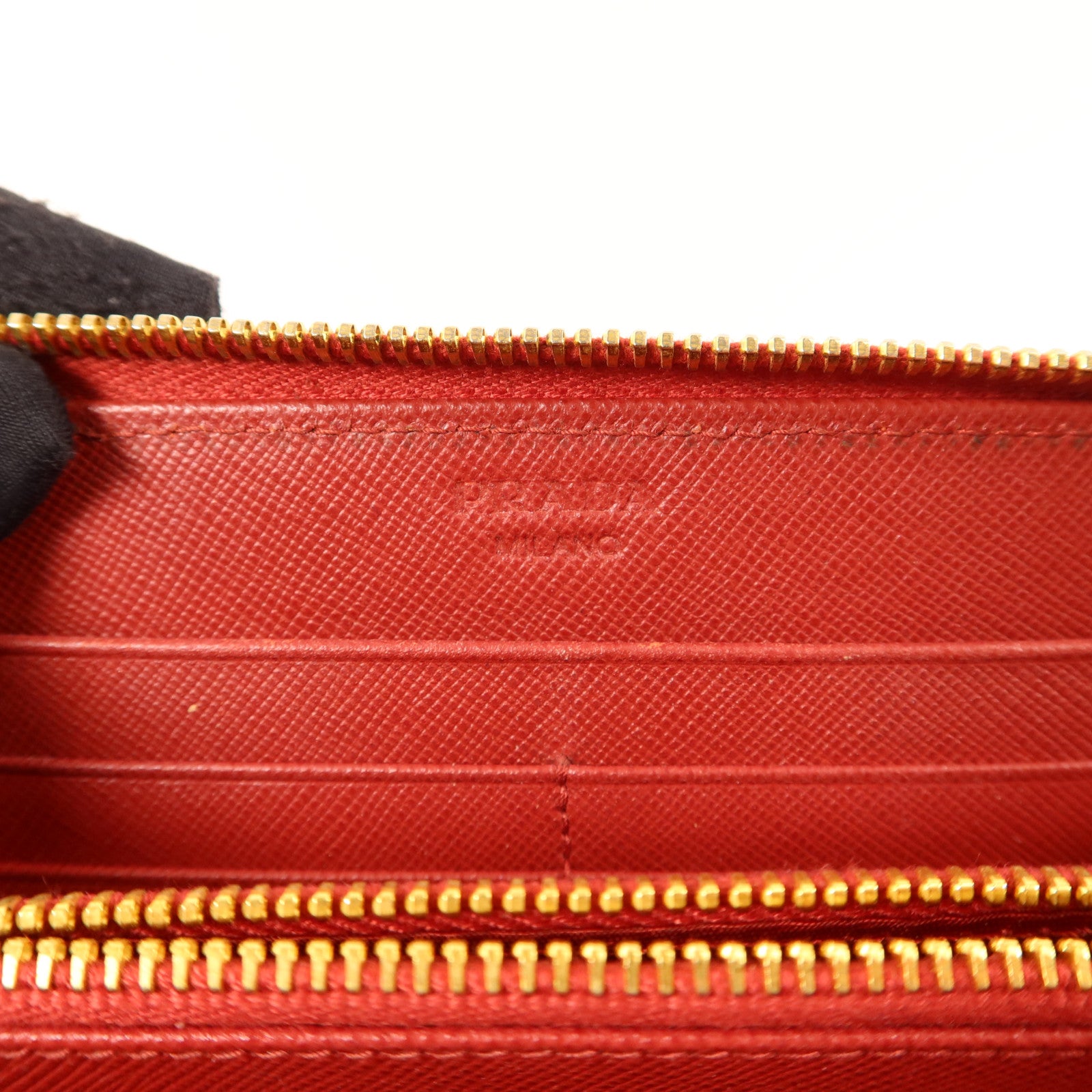 PRADA Saffiano皮革Long Round Wallet金扣長錢包