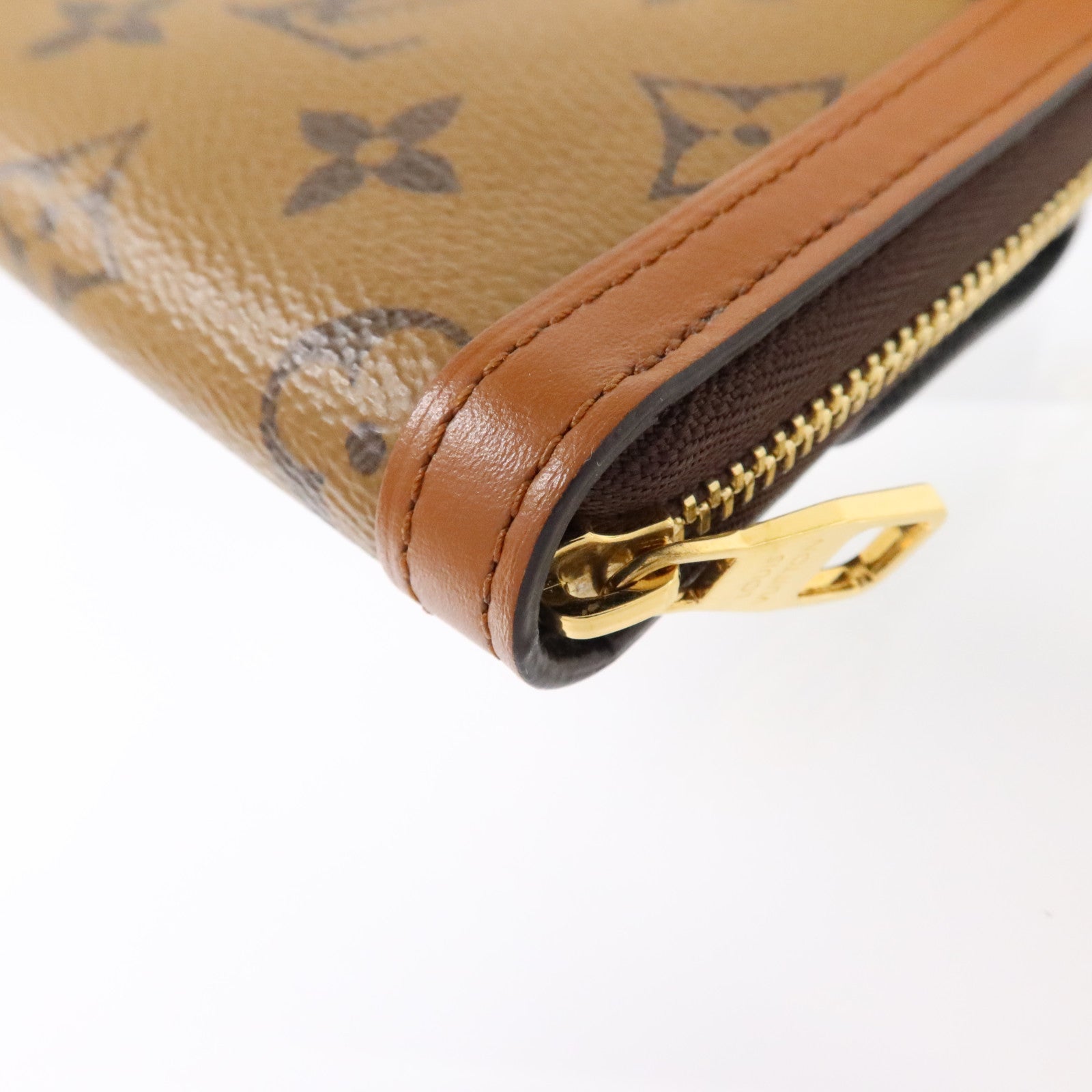LOUIS VUITTON Monogram Reverse Micro Dauphine WOC金扣鏈帶肩背袋
