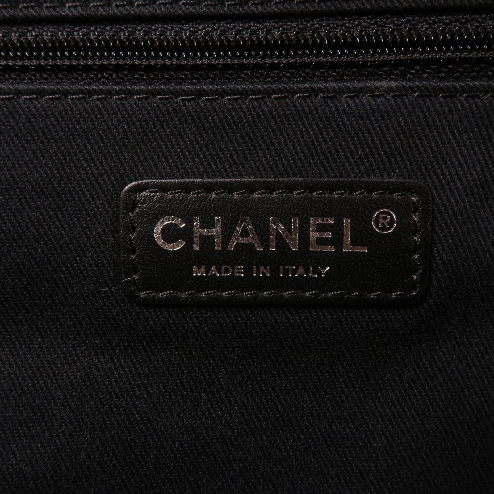 CHANEL 牛皮皮革Chain Shoulder鏈帶肩背袋