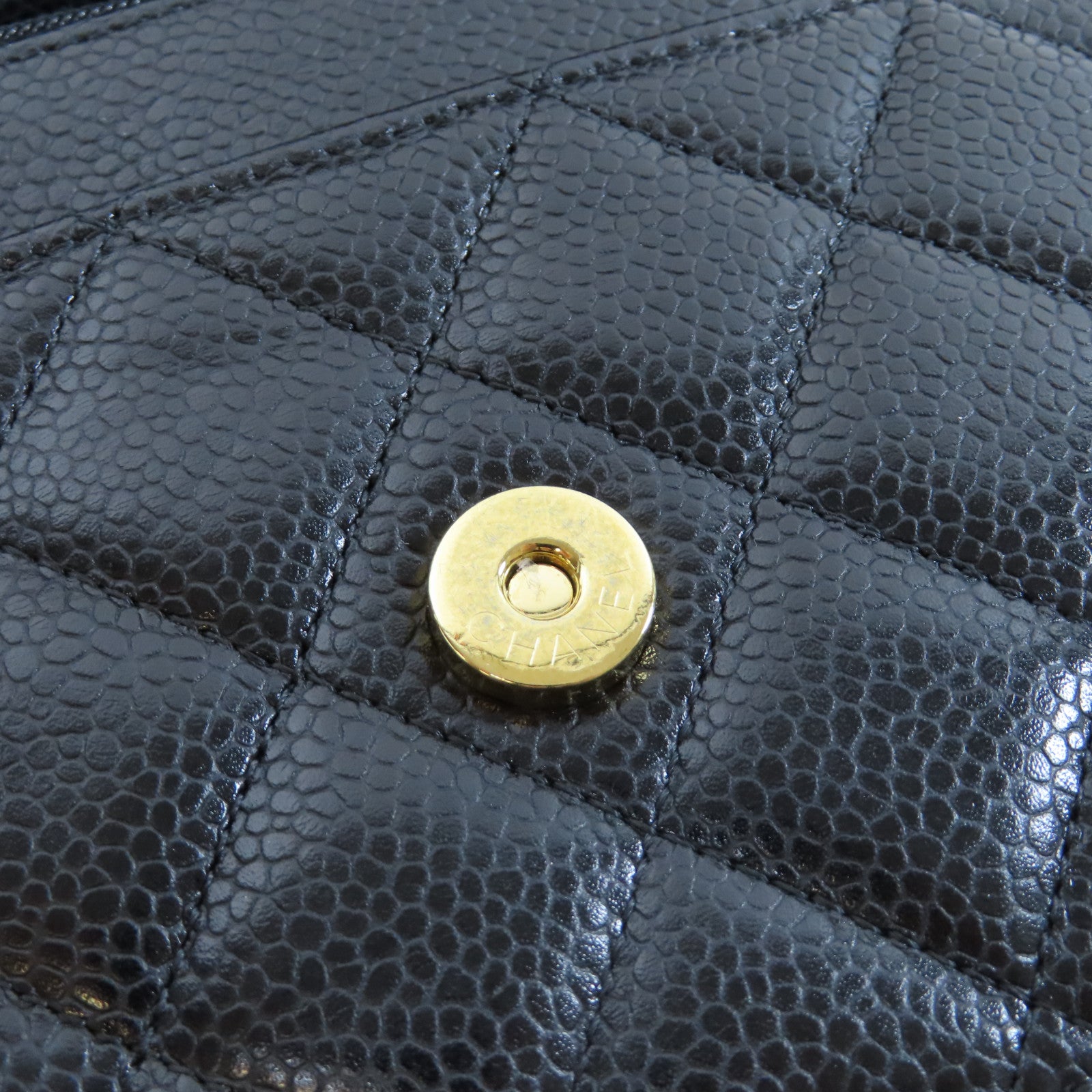 CHANEL 菱格Caviar皮革WOC金扣鏈帶肩背袋黑色