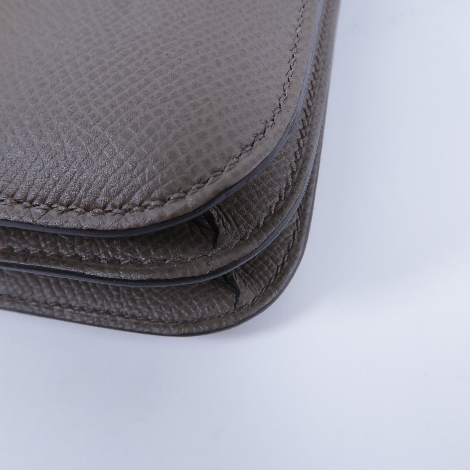 HERMES Epsom皮革Constance Mini肩背袋Etain