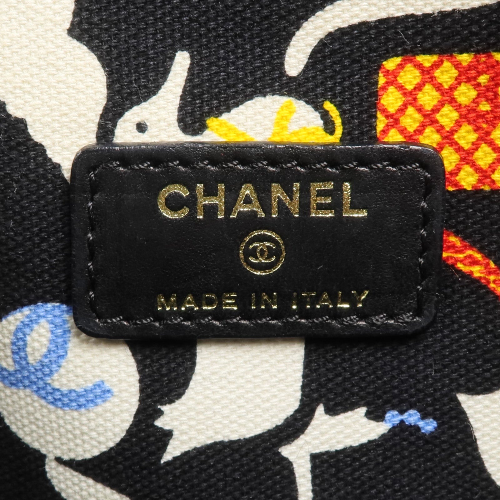 CHANEL 帆布Baby Animals Pouch手拿包
