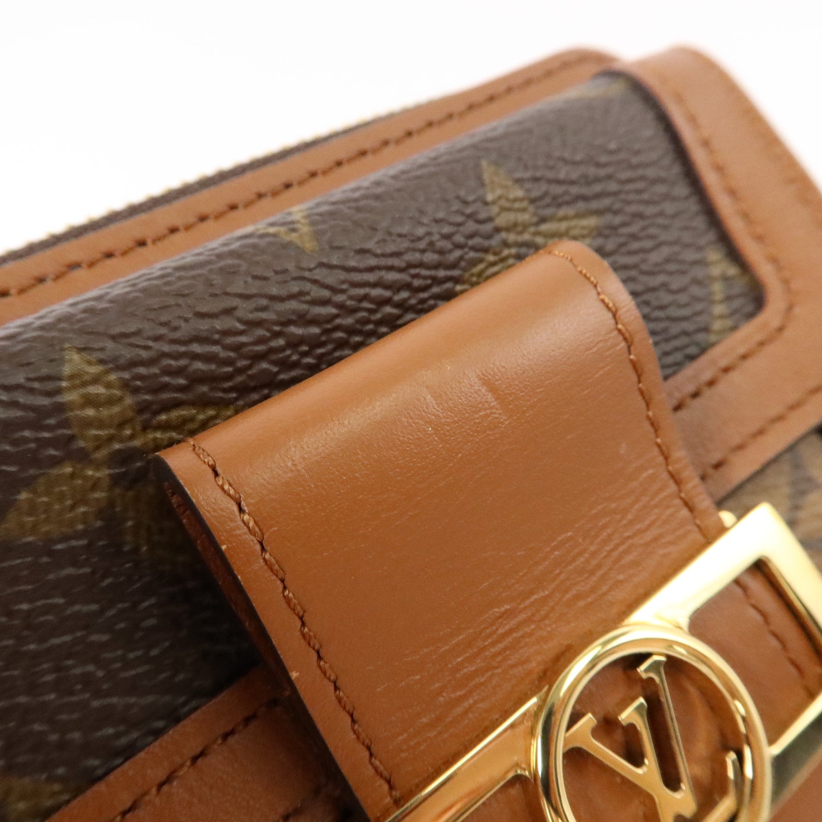LOUIS VUITTON Monogram Reverse Micro Dauphine WOC金扣鏈帶肩背袋
