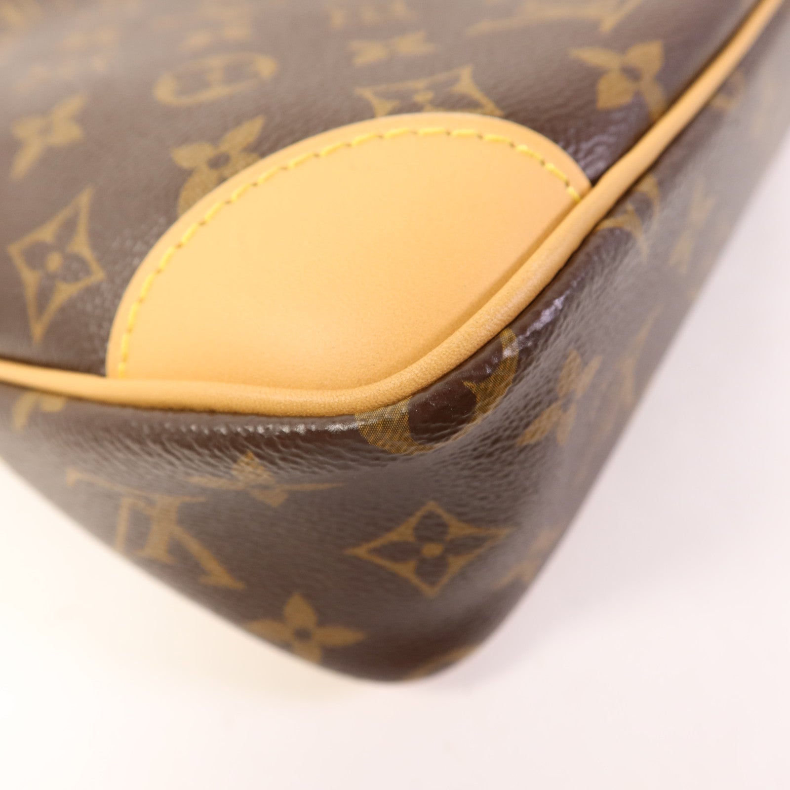 LOUIS VUITTON Monogram Odeon PM金扣手挽袋