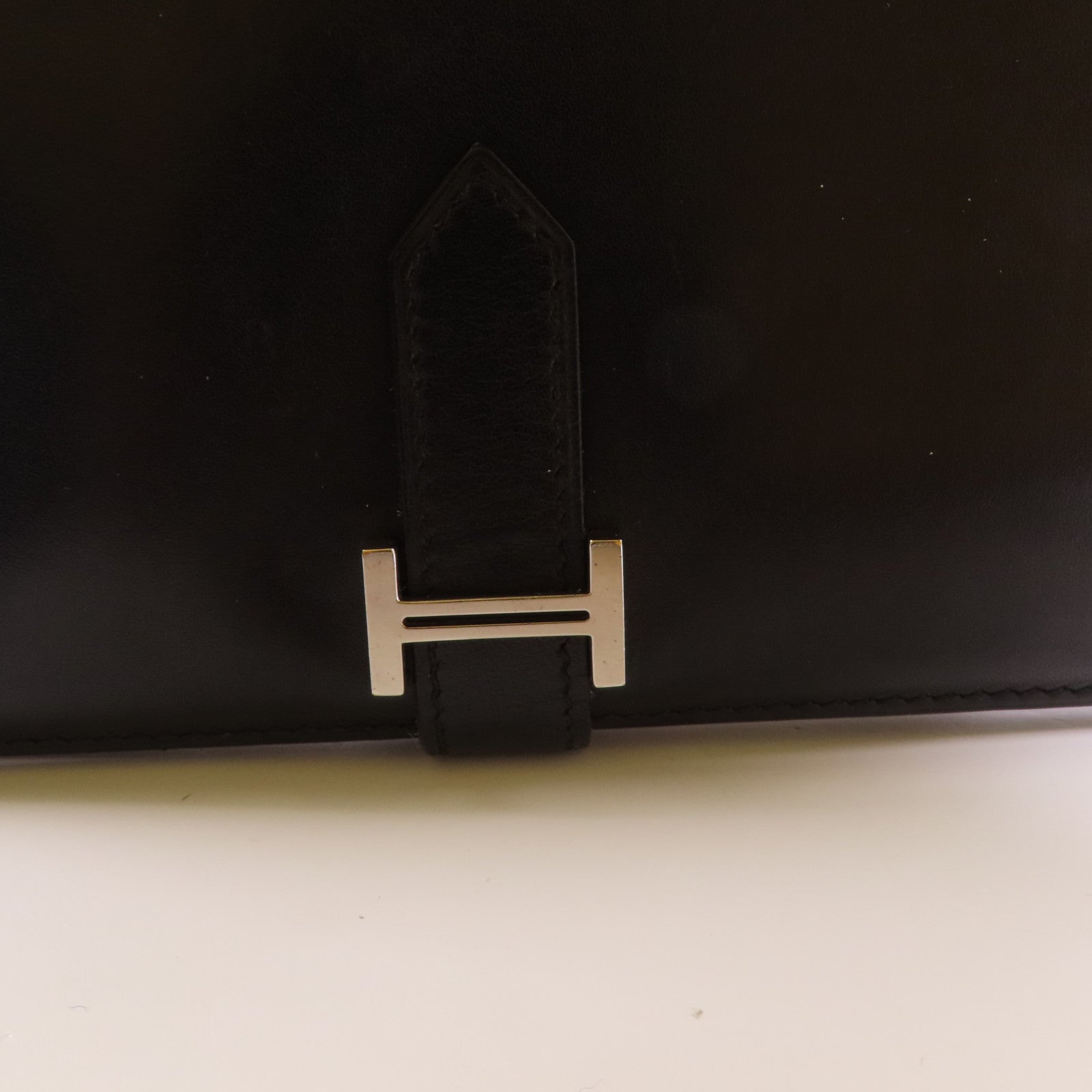 HERMES Box Calf皮革Bearn Bi Fold銀扣長錢包Noir